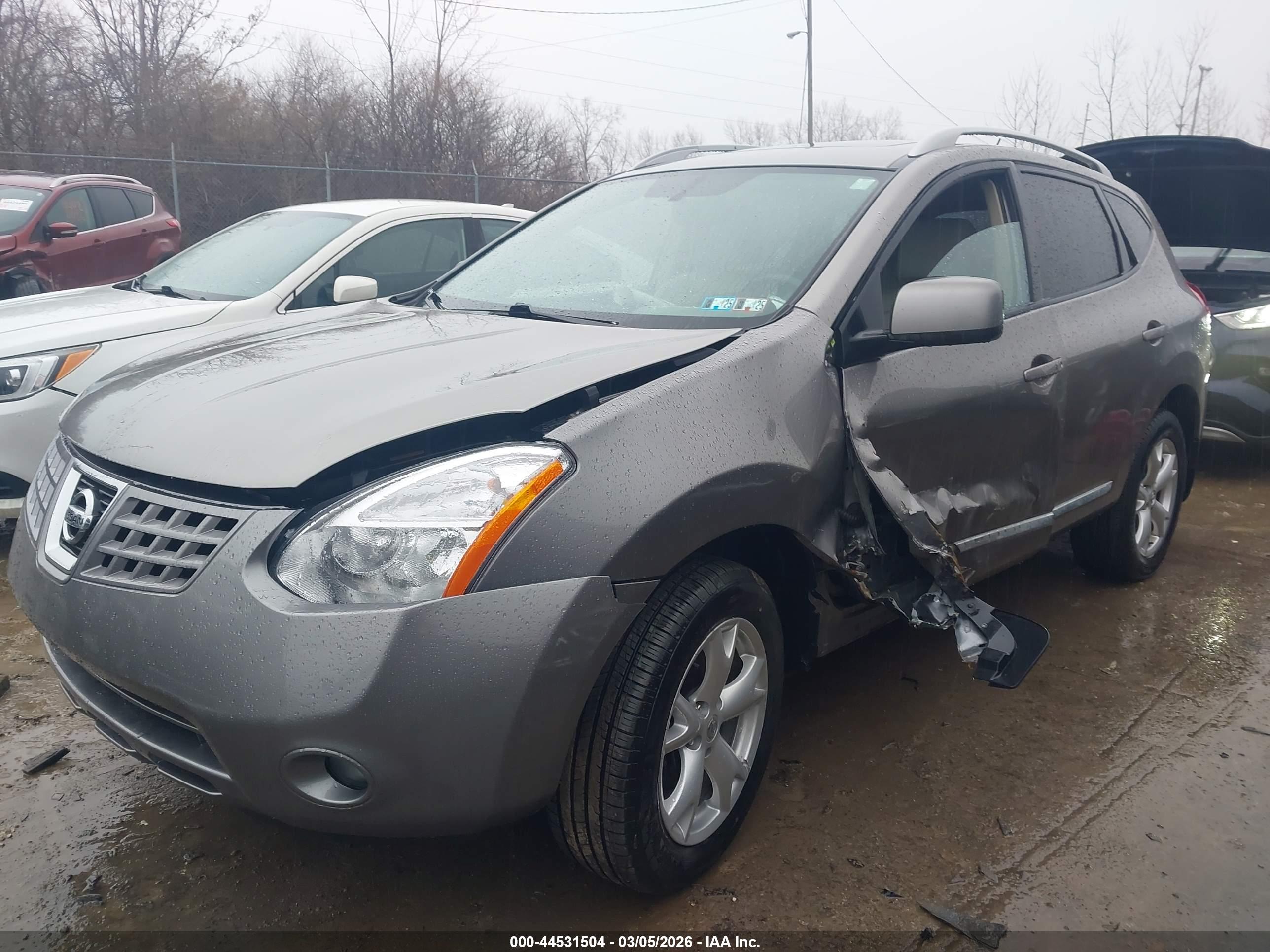 NISSAN ROGUE image 6