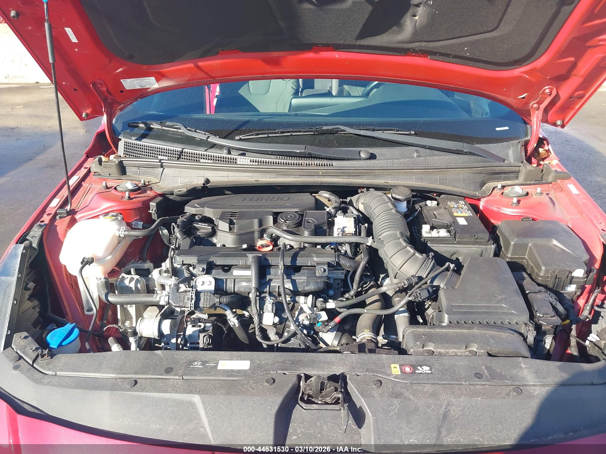 HYUNDAI ELANTRA image 10