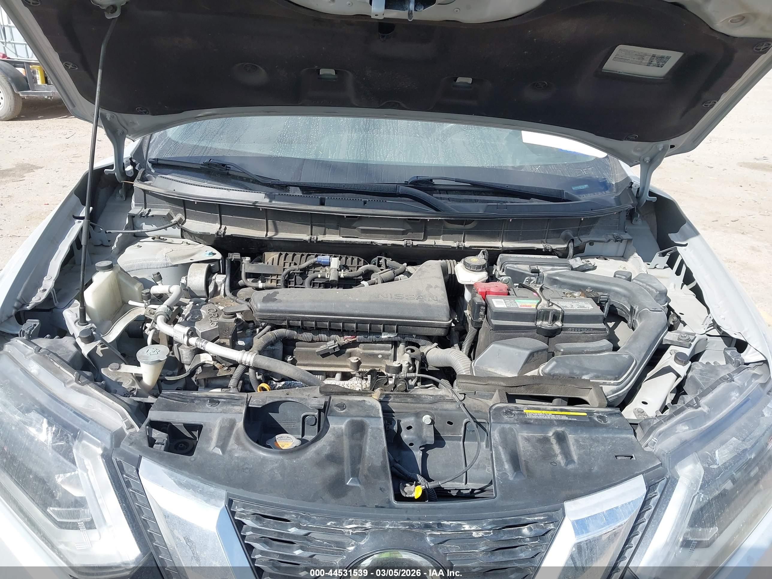 NISSAN ROGUE image 10