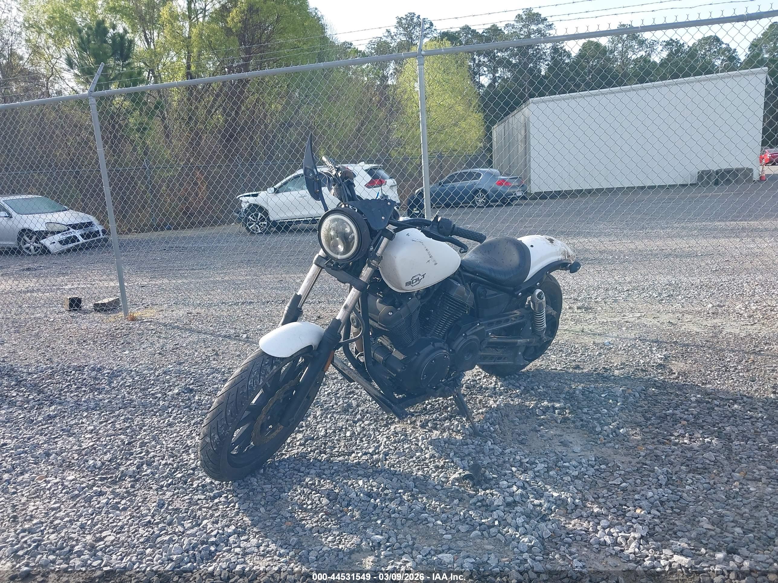 YAMAHA XVS950 image 2