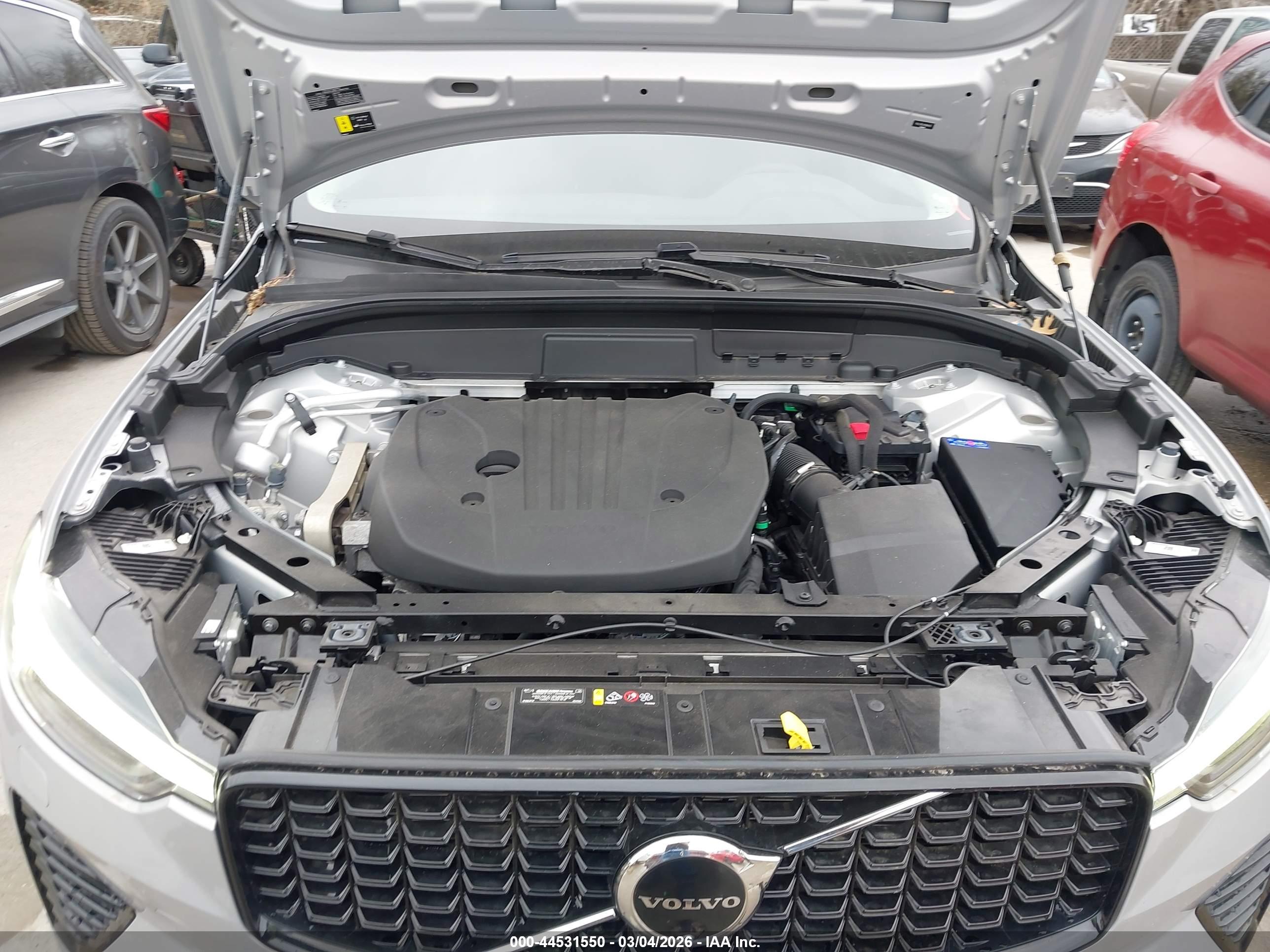 VOLVO XC60 image 10