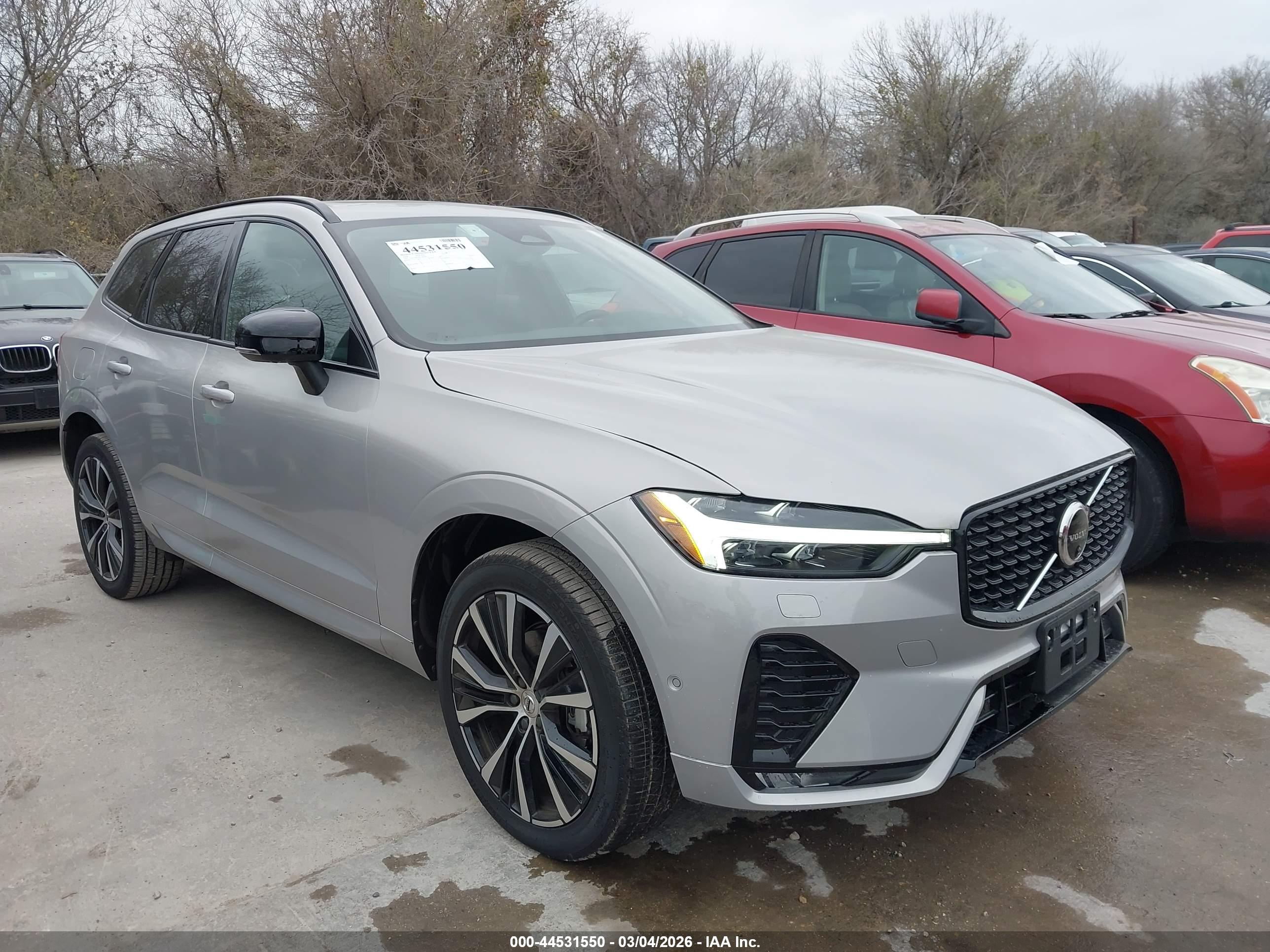VOLVO XC60 image 6