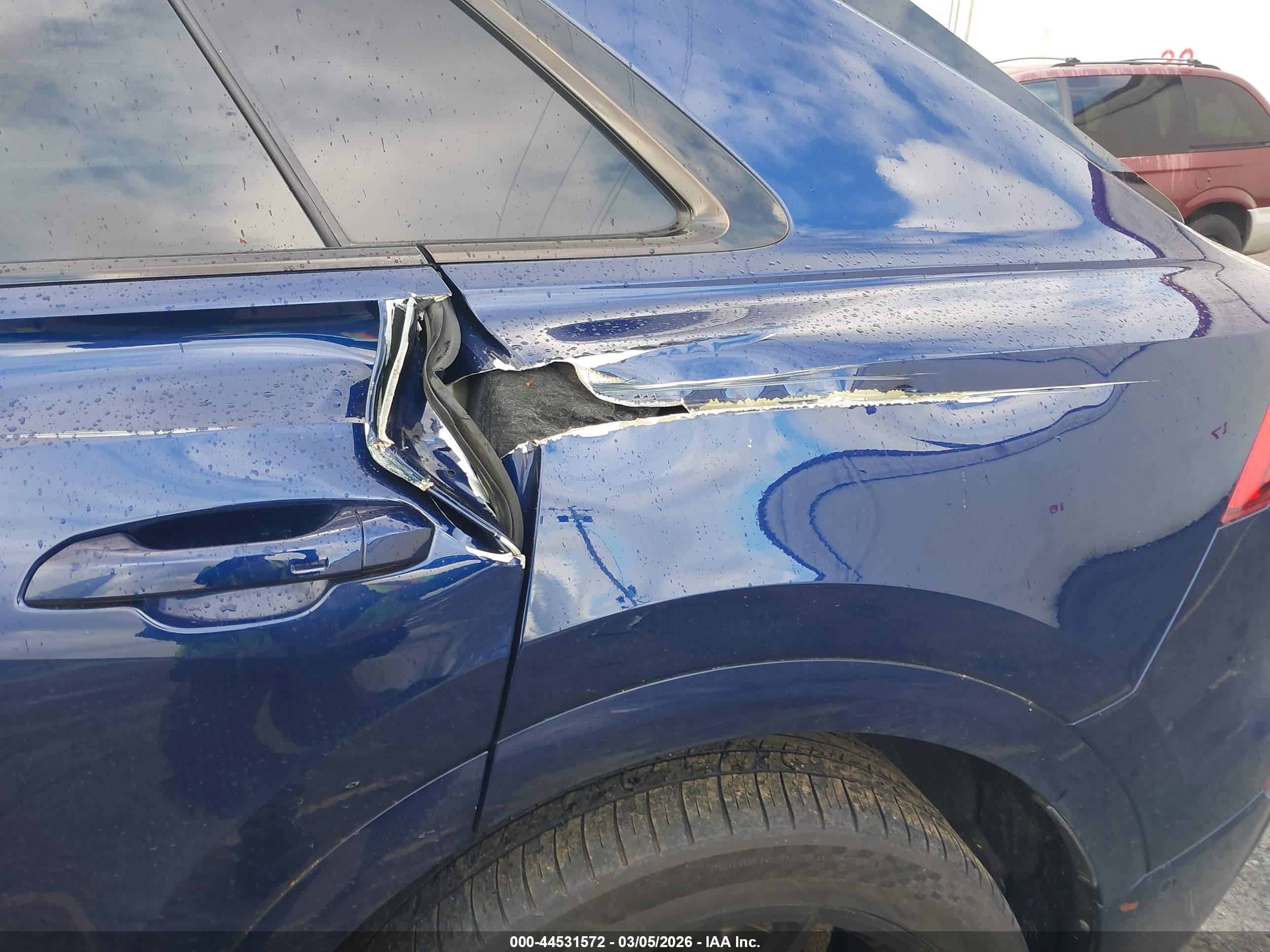 AUDI Q8 image 6