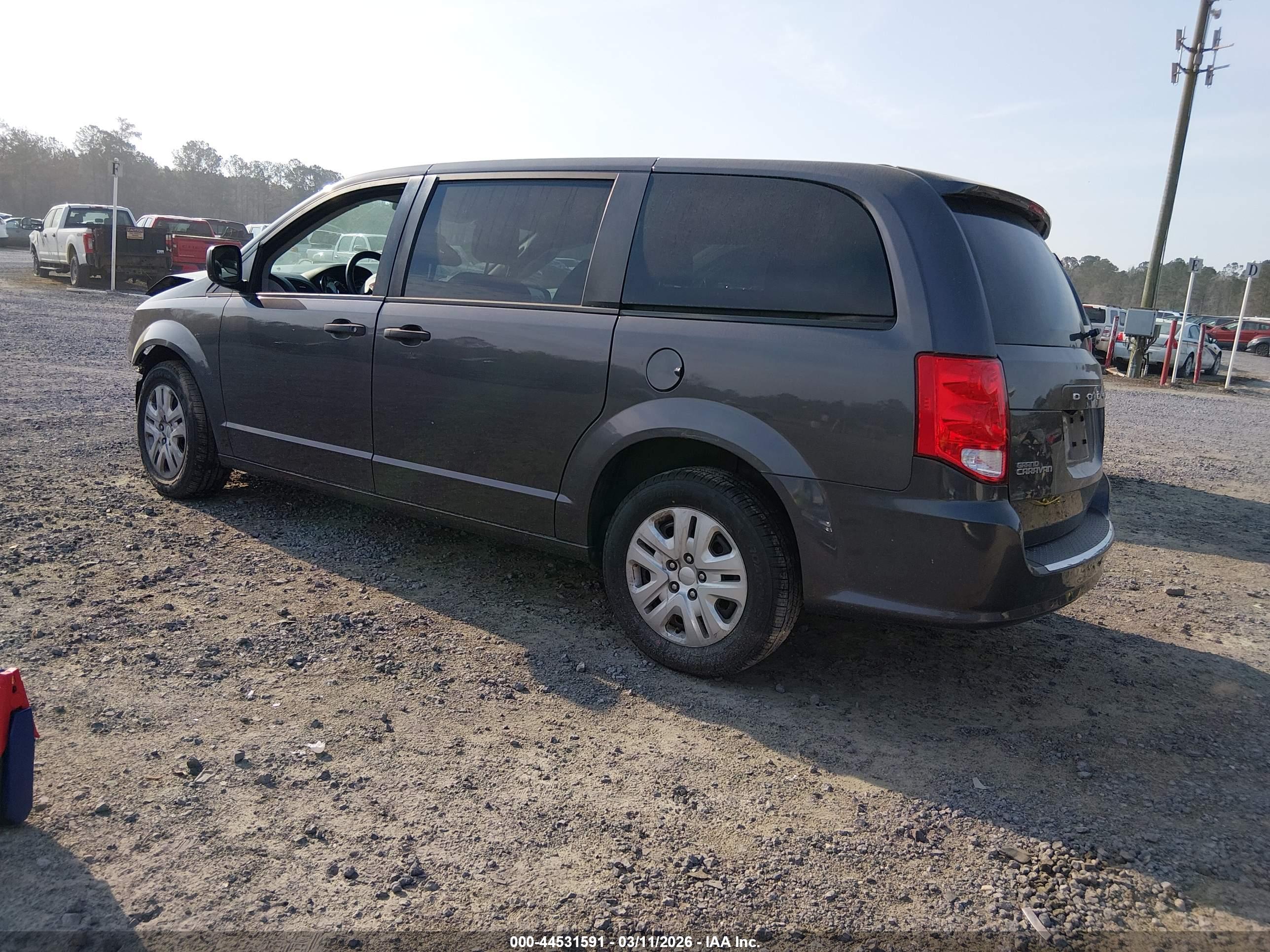 DODGE GRAND image 3