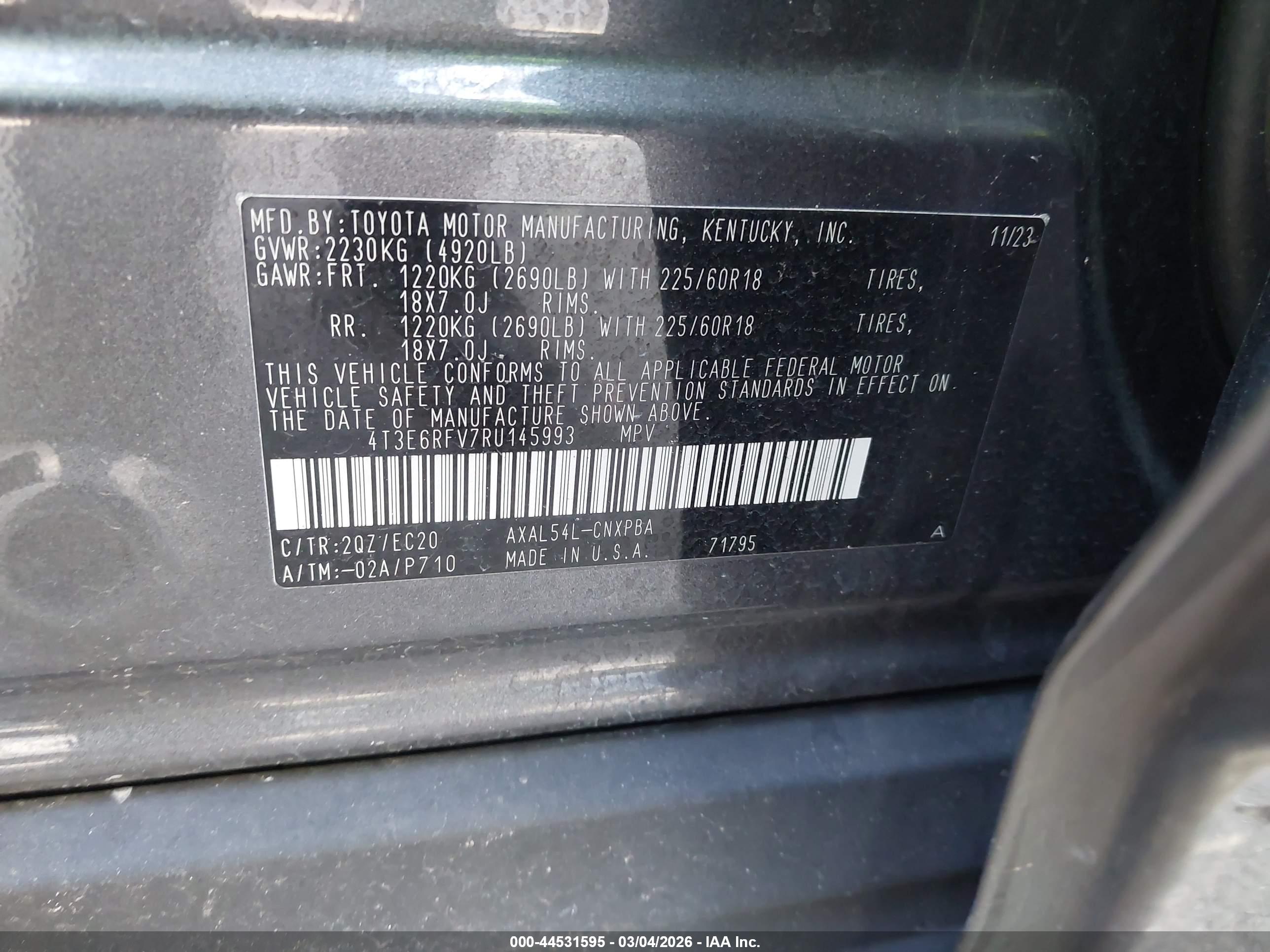 TOYOTA RAV4 image 9