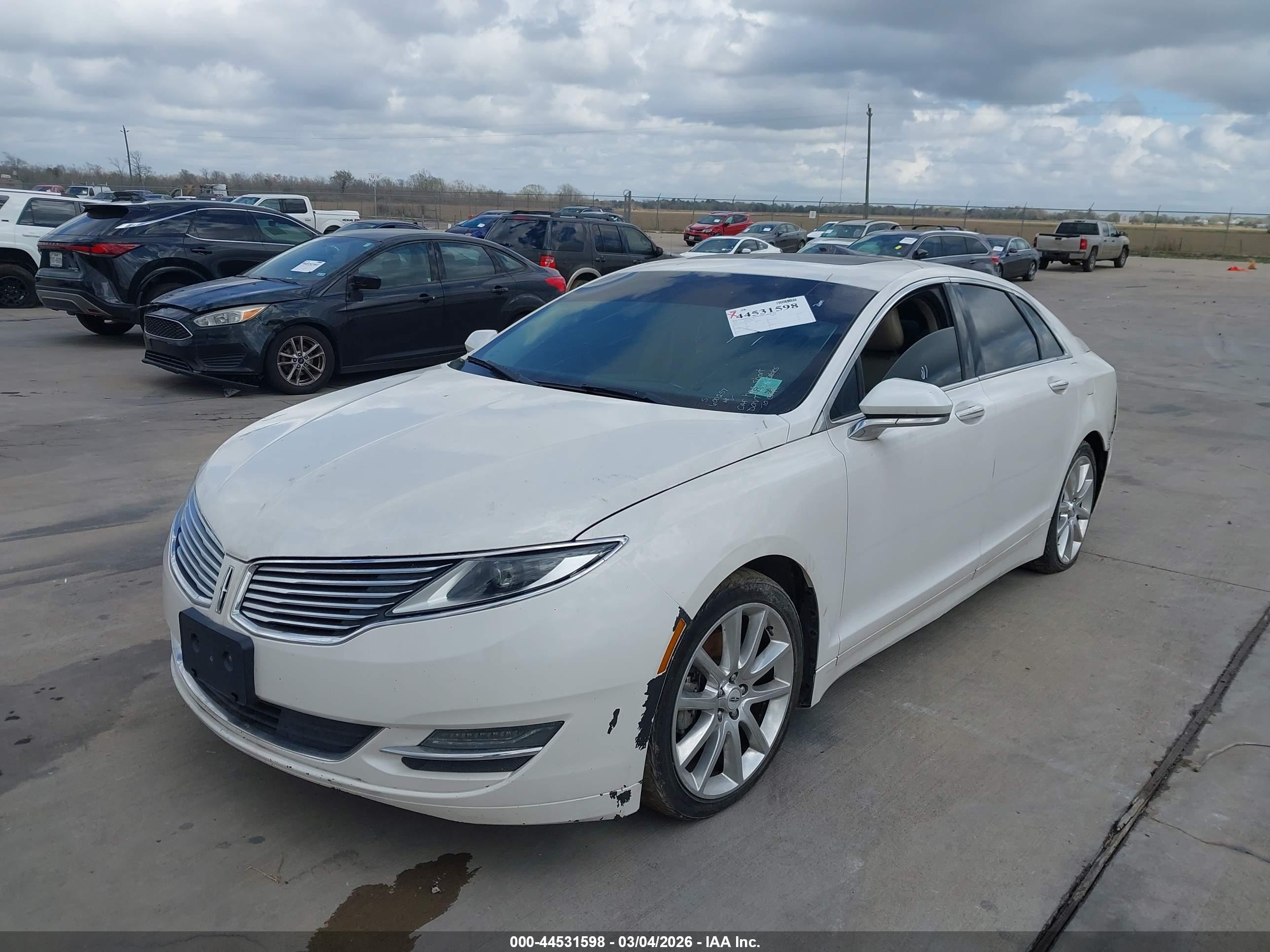 LINCOLN MKZ image 2