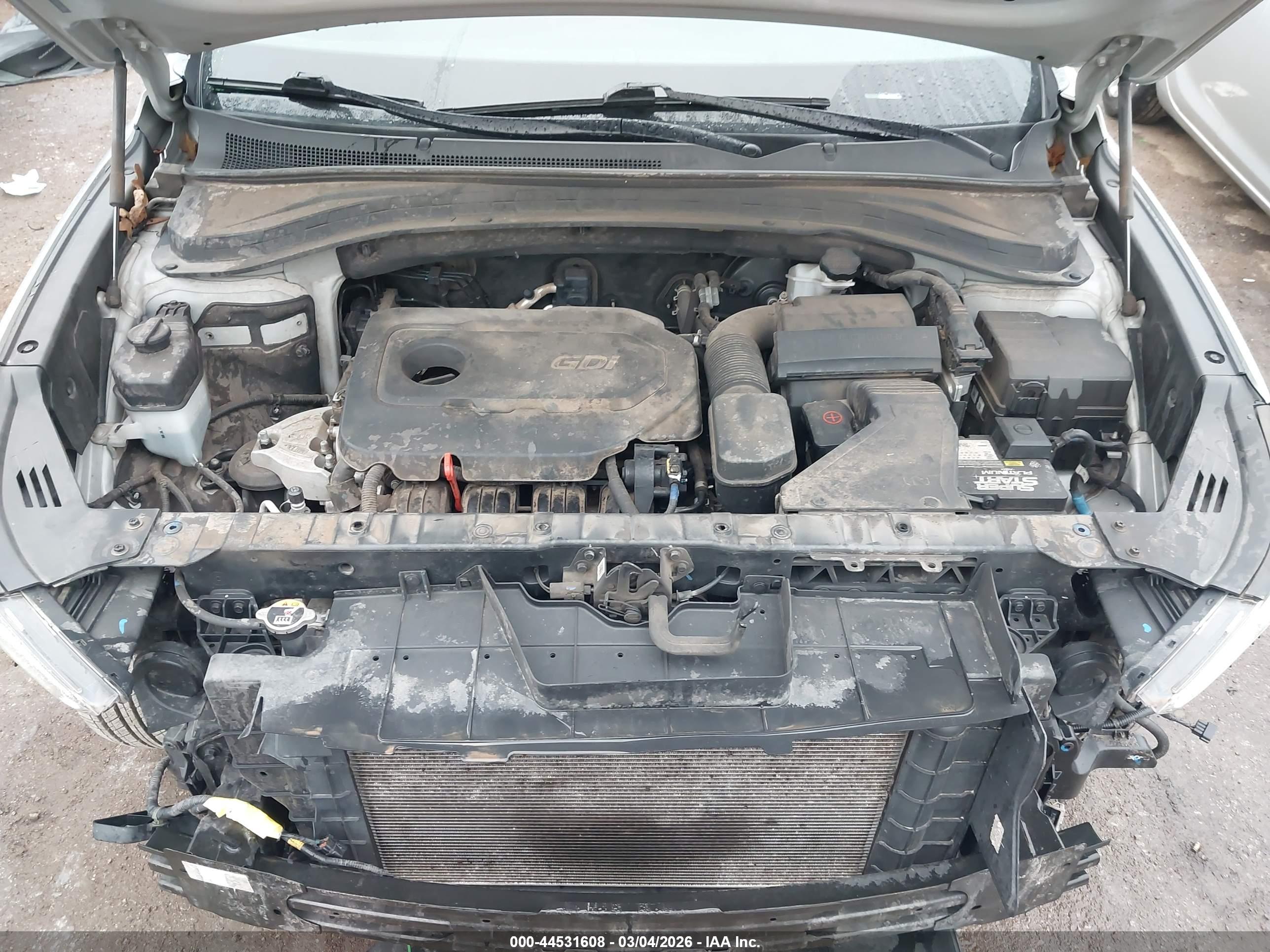 HYUNDAI SANTA image 10