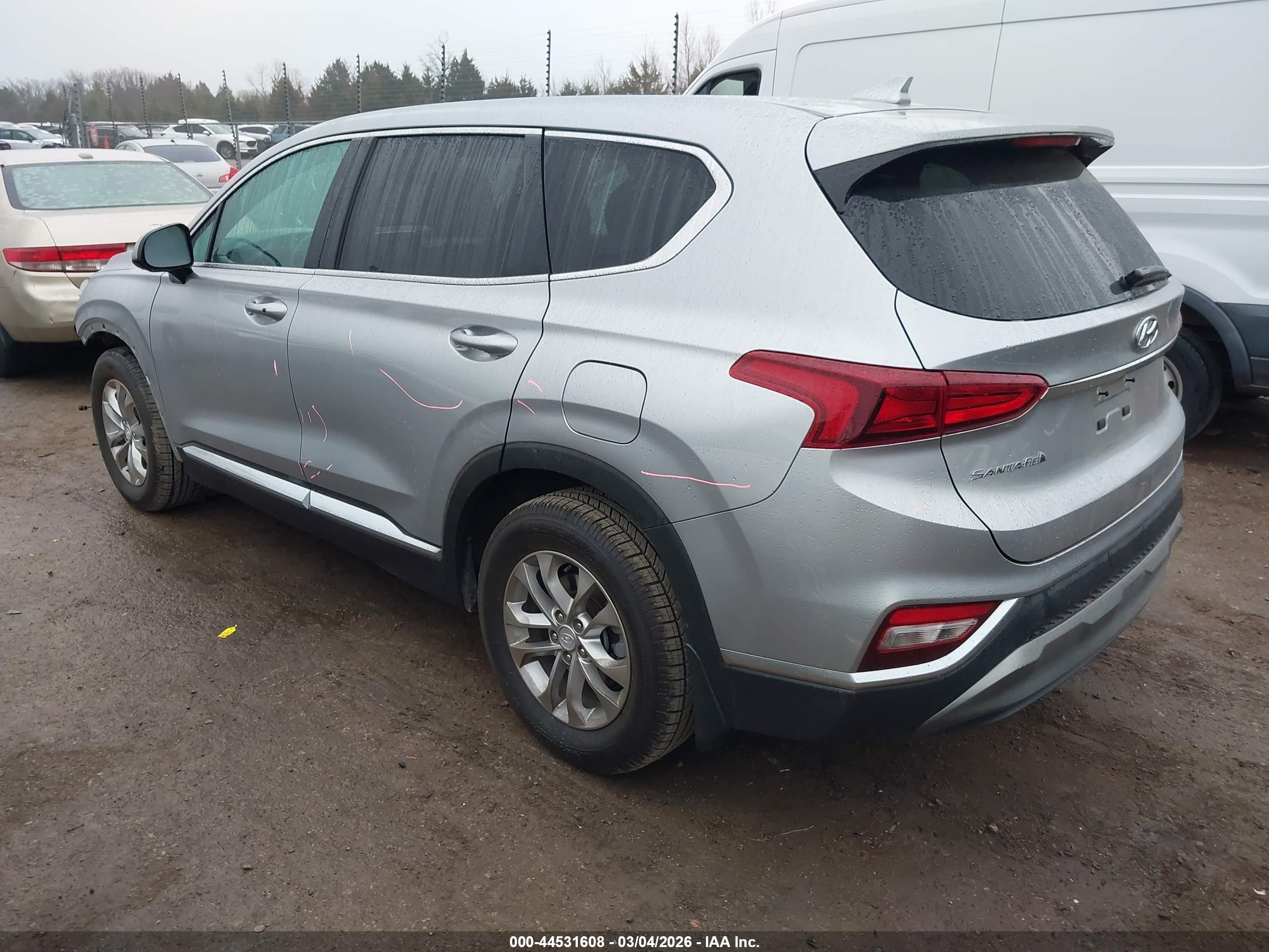 HYUNDAI SANTA image 3