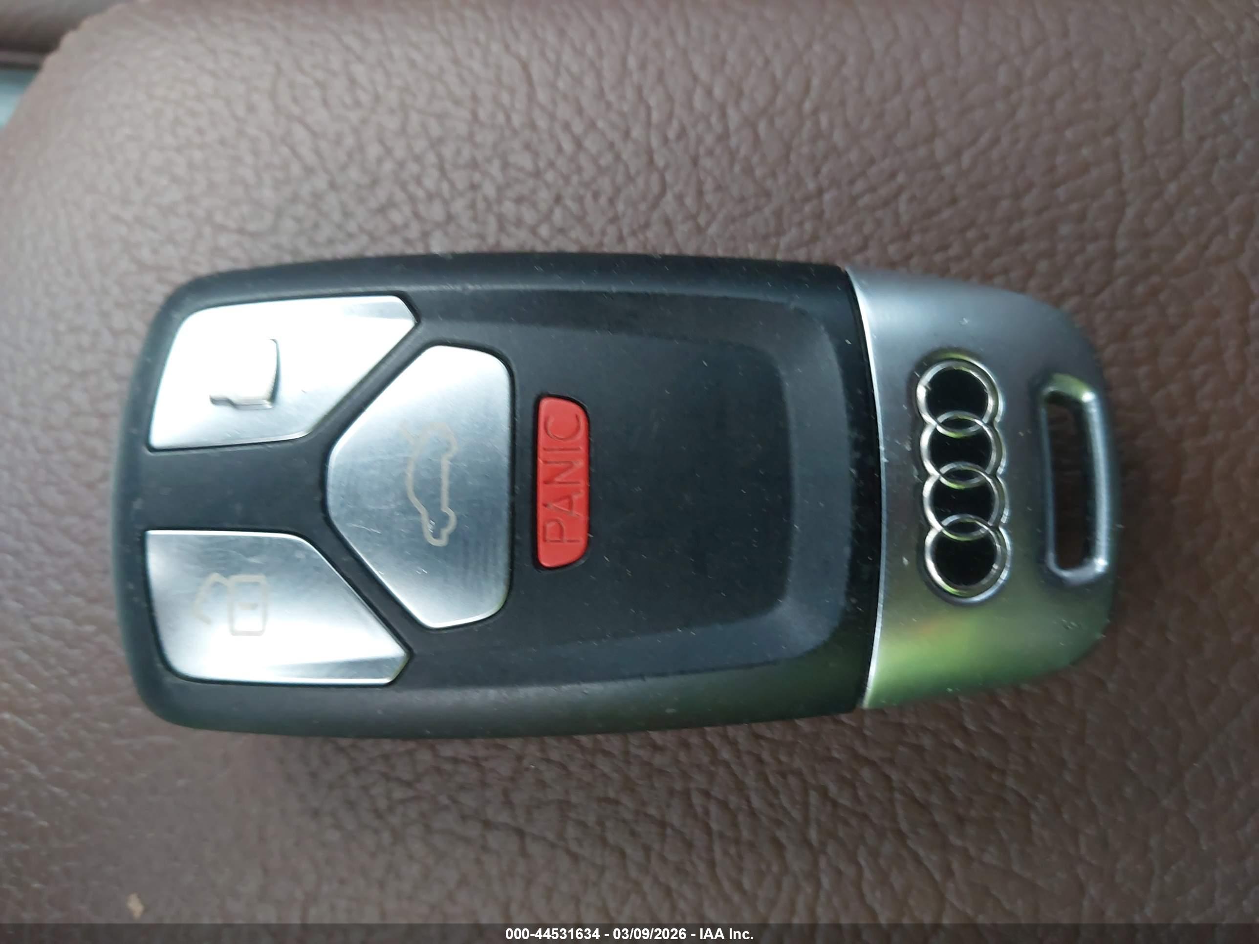 AUDI A4 image 11