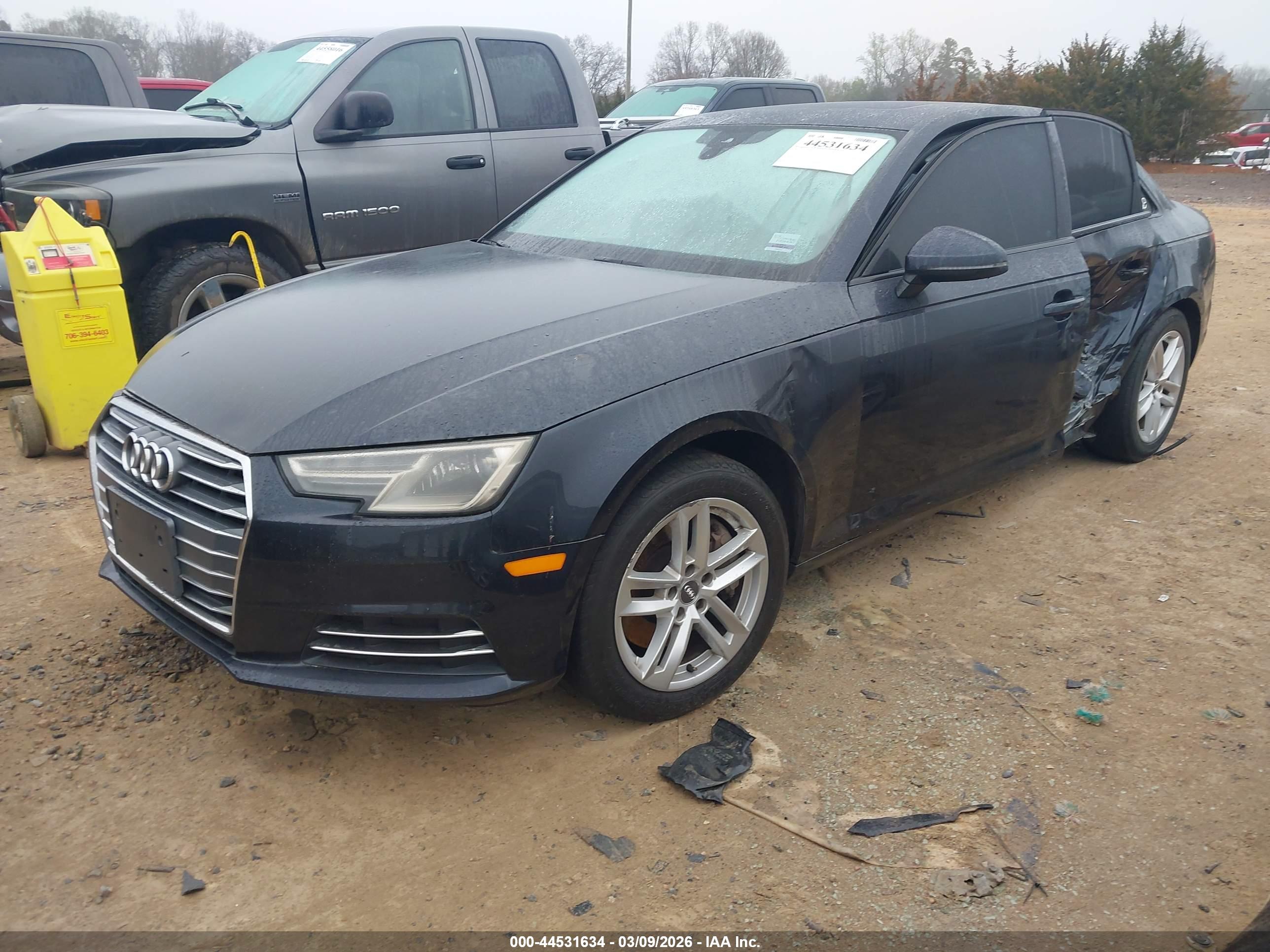 AUDI A4 image 2