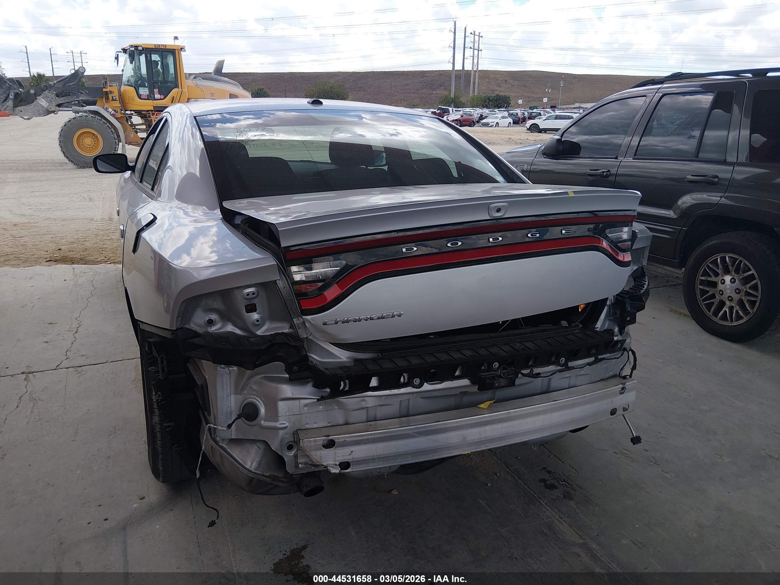 DODGE CHARGER image 6
