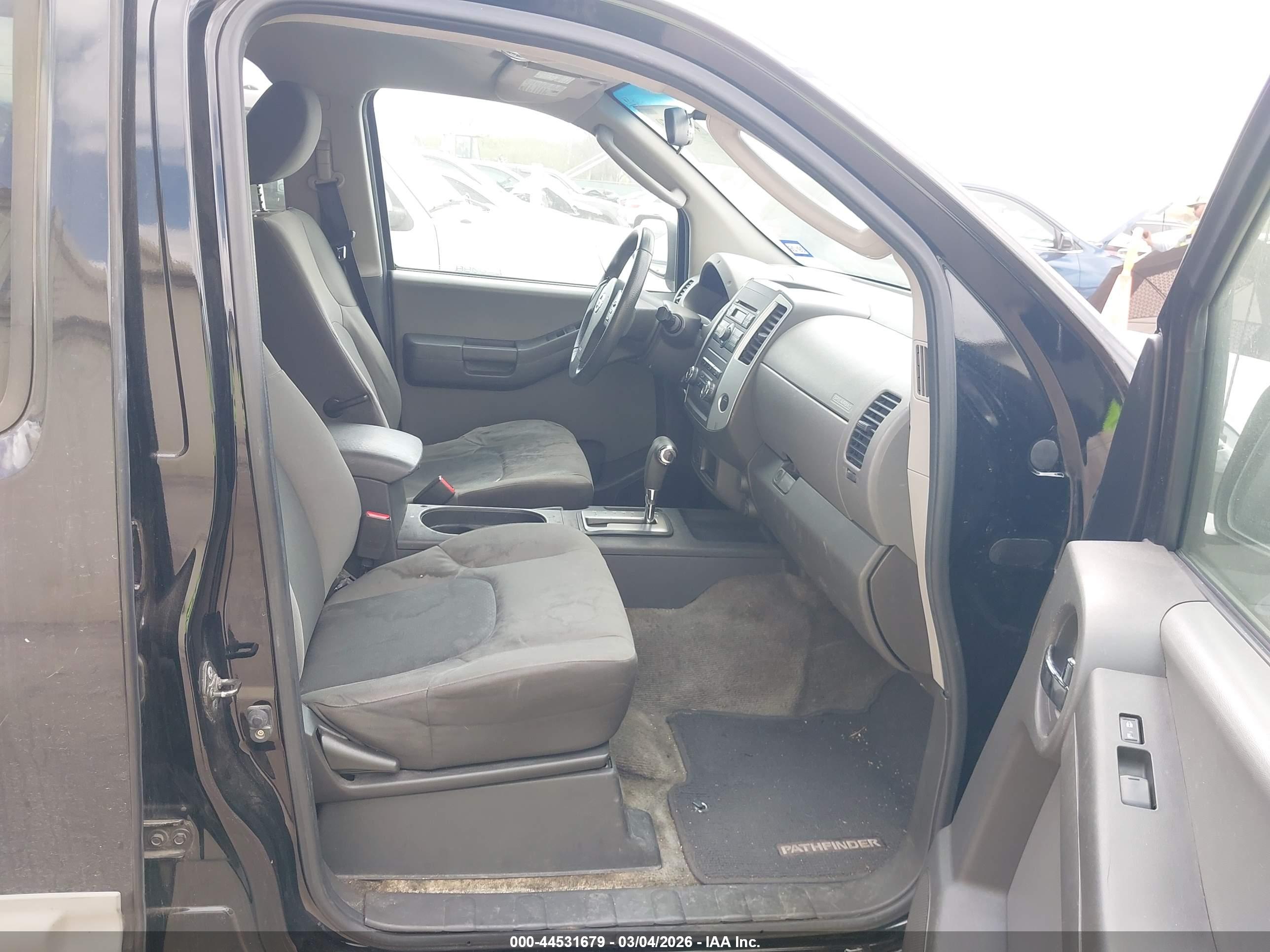NISSAN XTERRA image 5