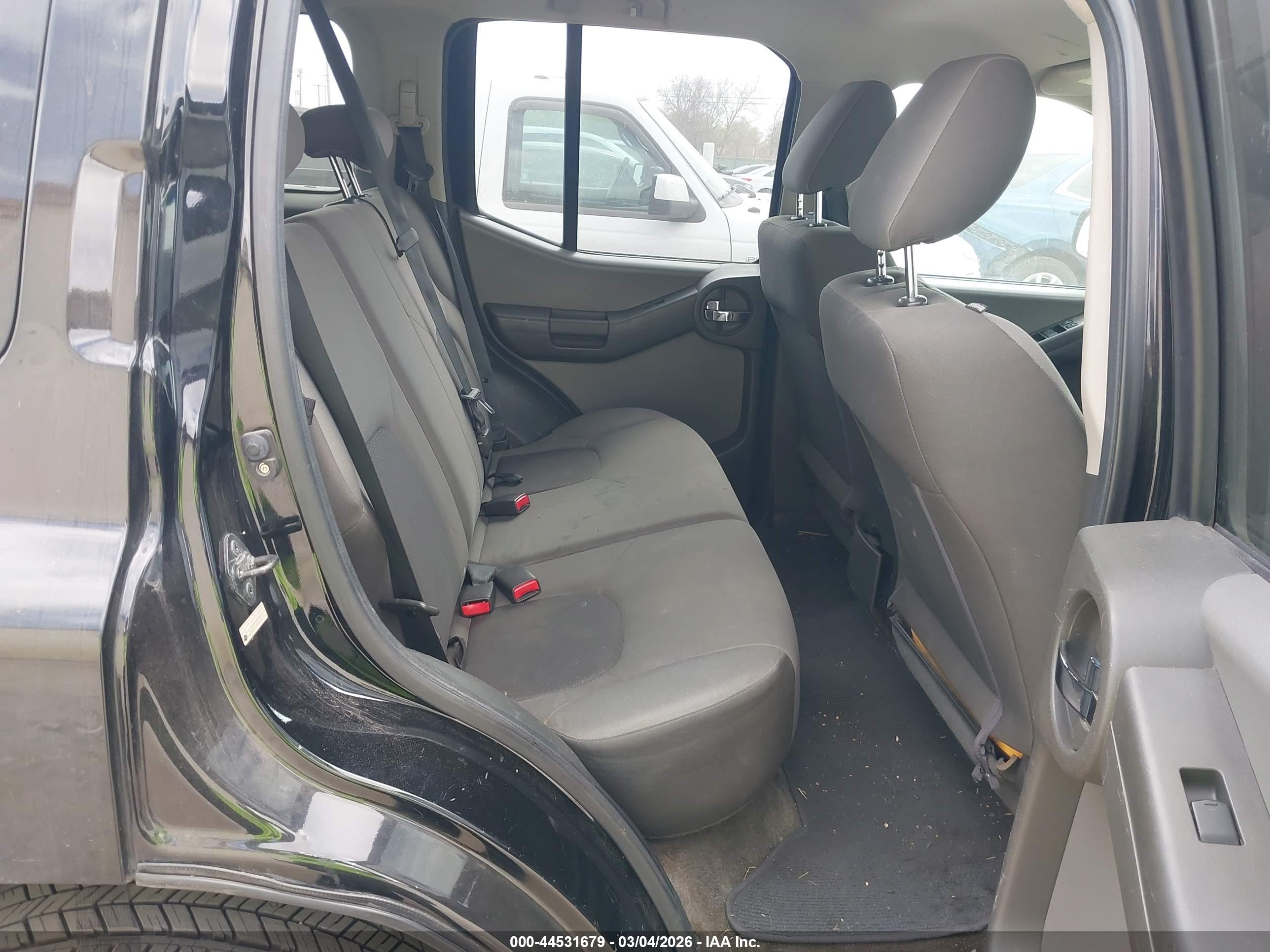 NISSAN XTERRA image 8