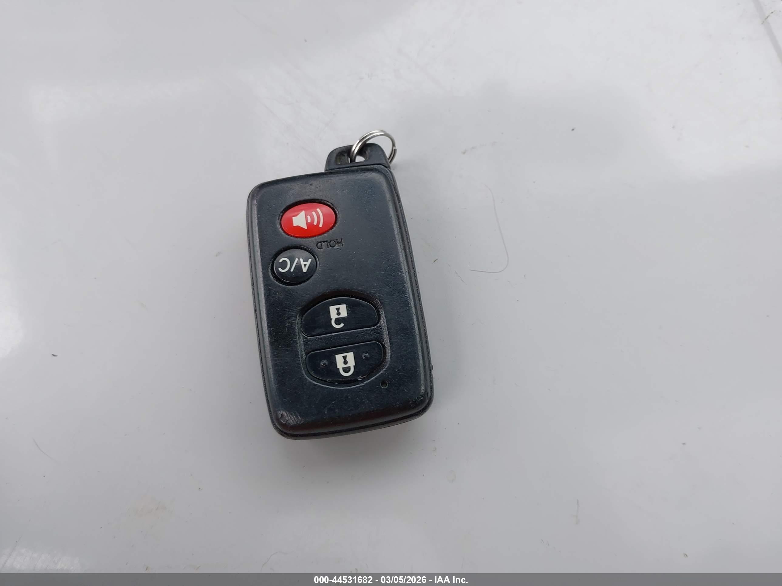 TOYOTA PRIUS image 11