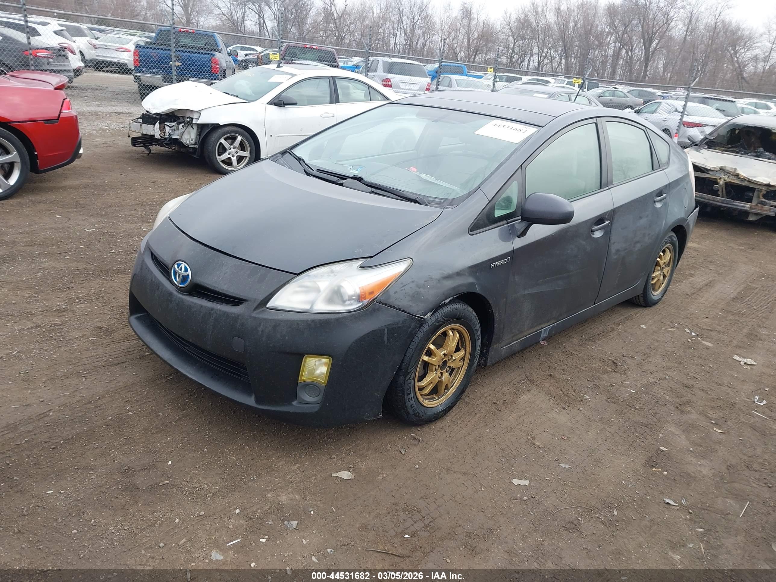 TOYOTA PRIUS image 2