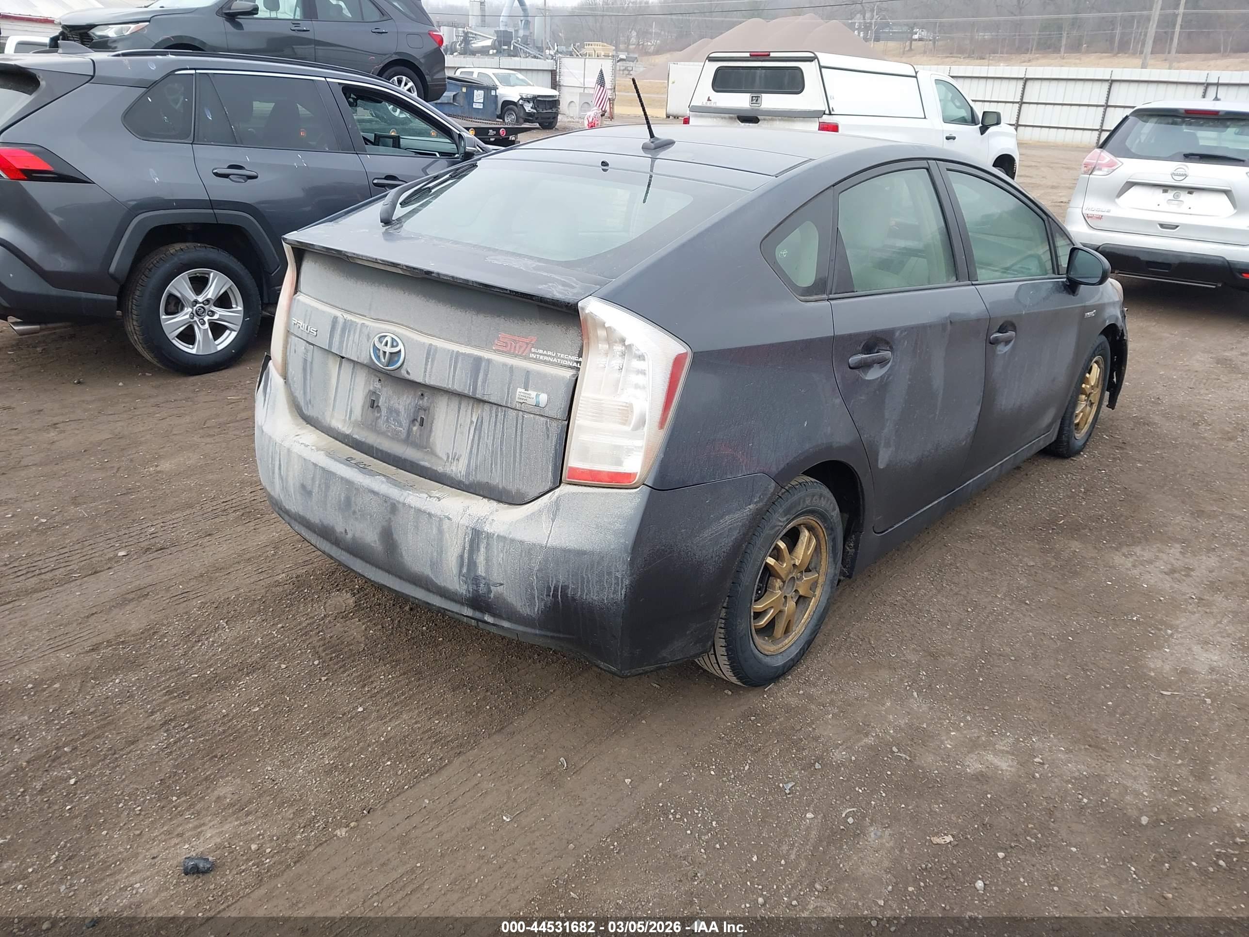 TOYOTA PRIUS image 4