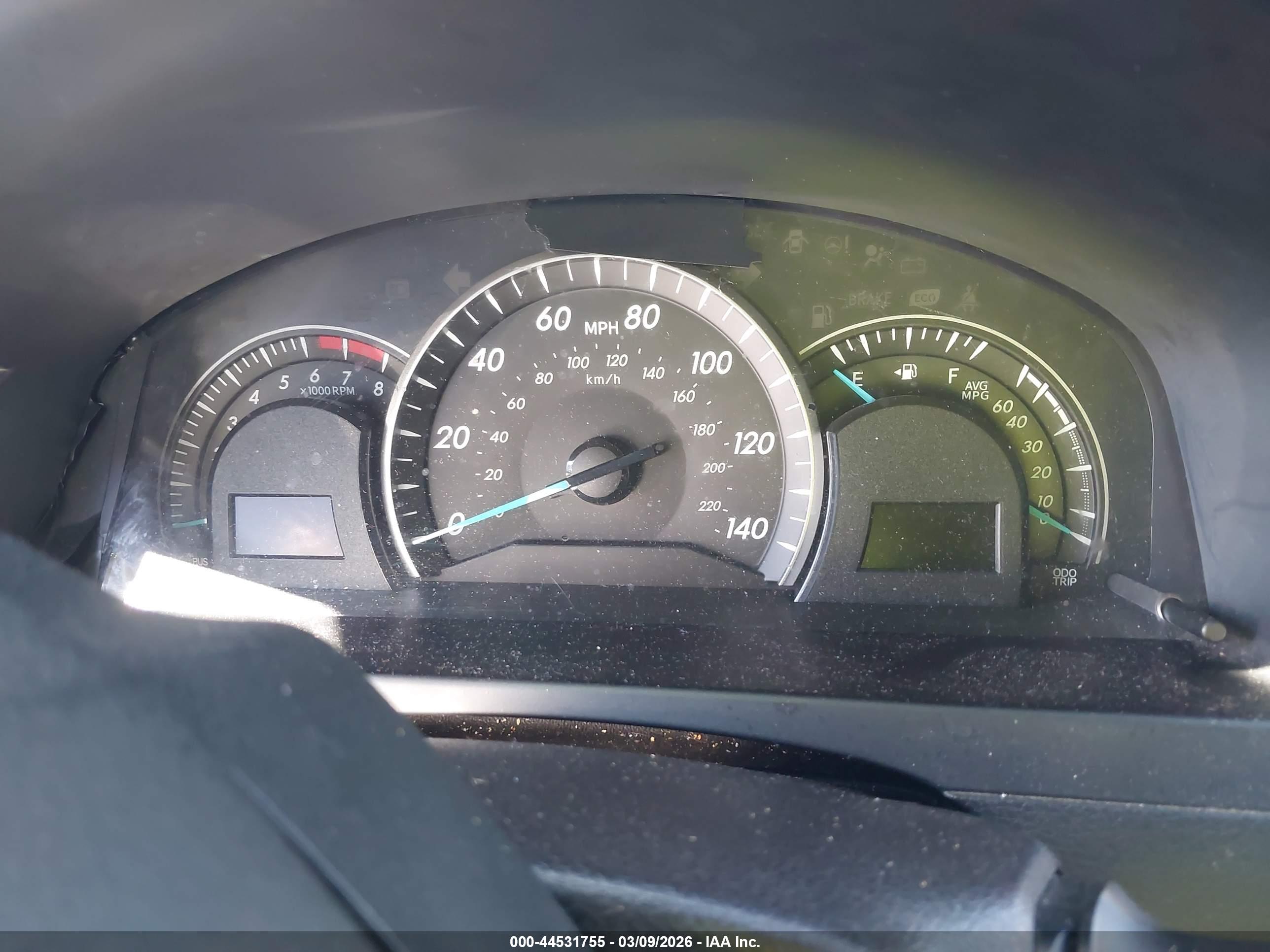 TOYOTA CAMRY image 7