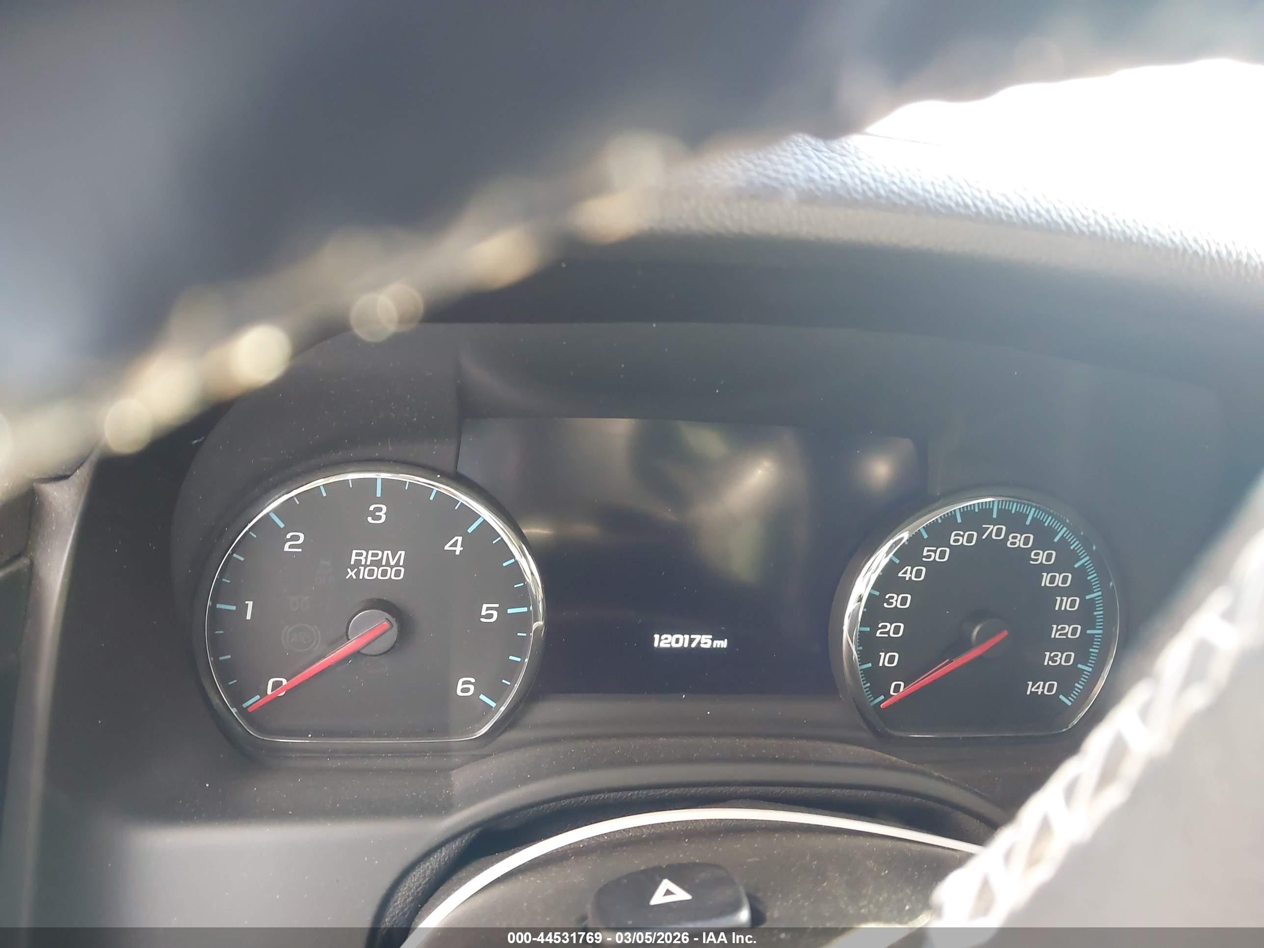 GMC YUKON image 7