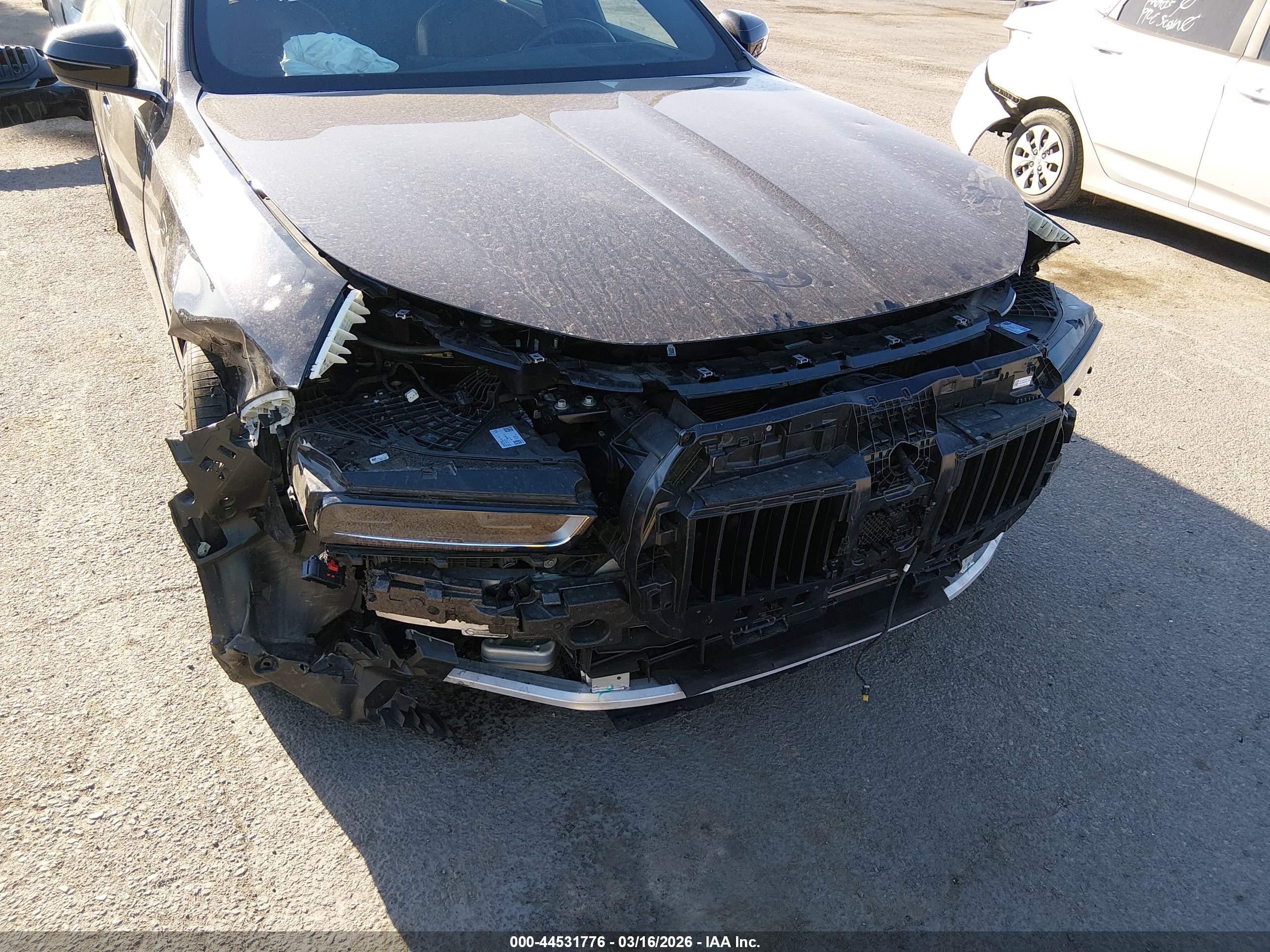 BMW 740I image 6
