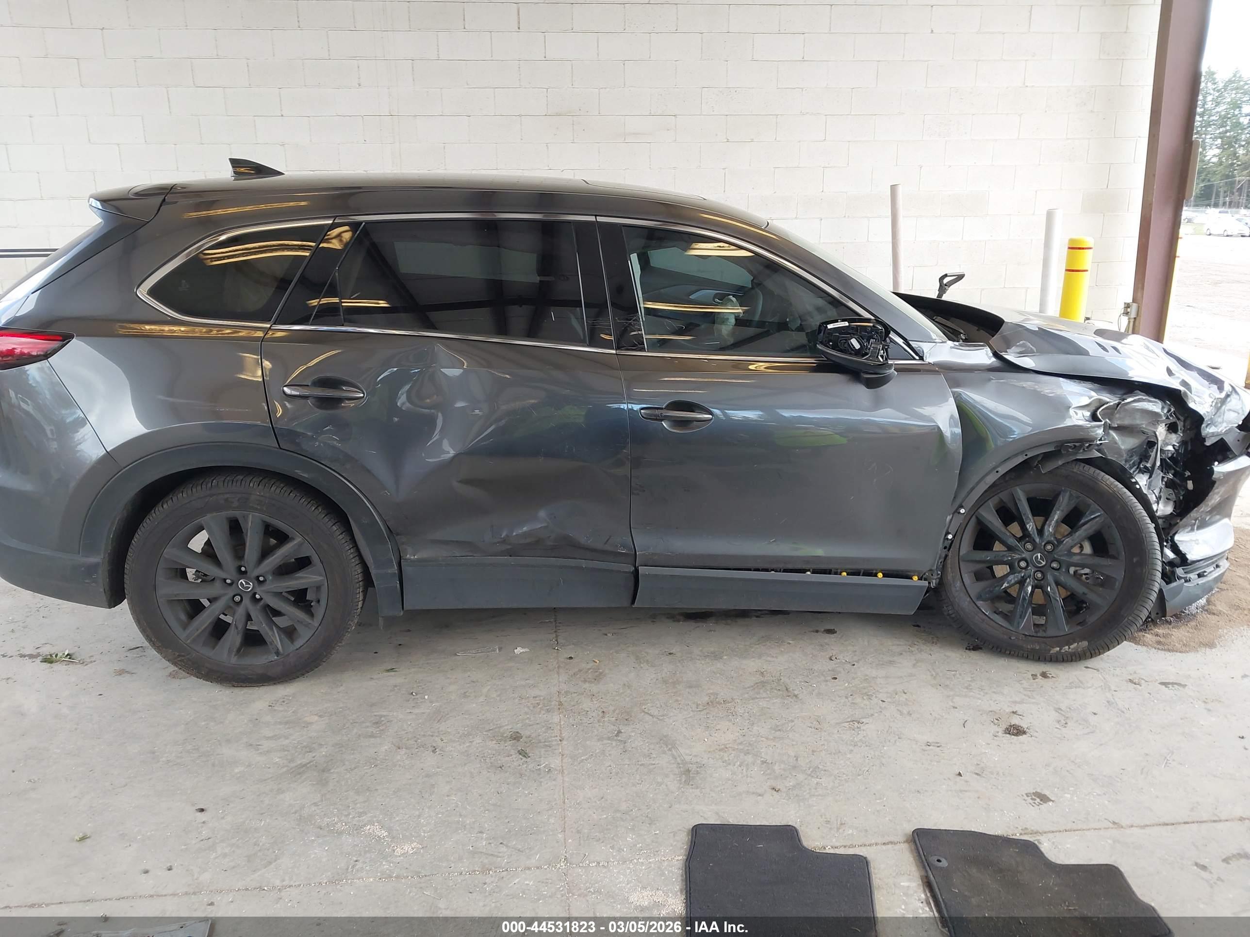 MAZDA CX-9 image 6