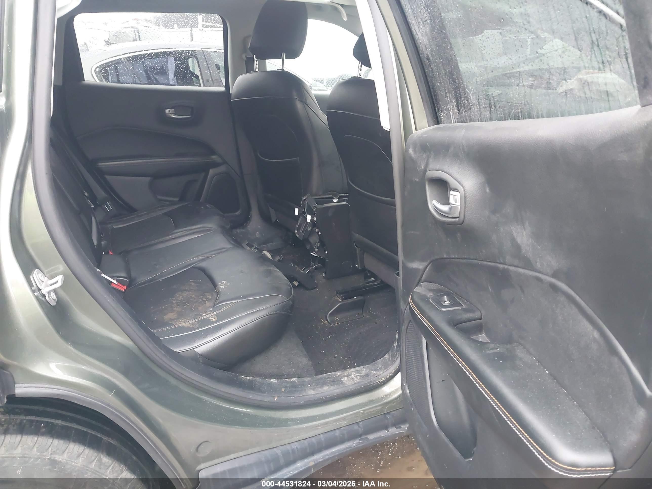JEEP COMPASS image 8
