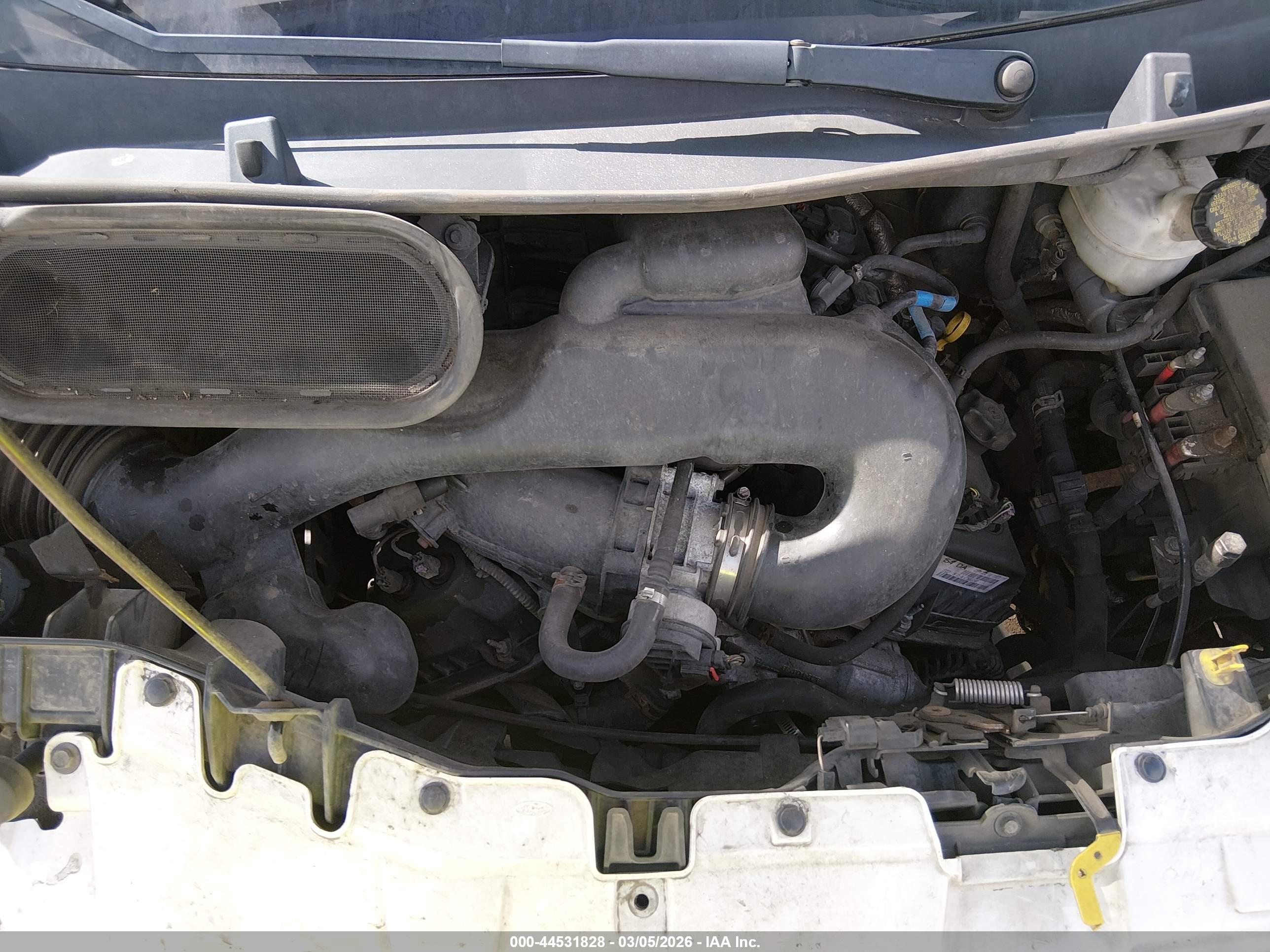 FORD TRANSIT-150 image 10
