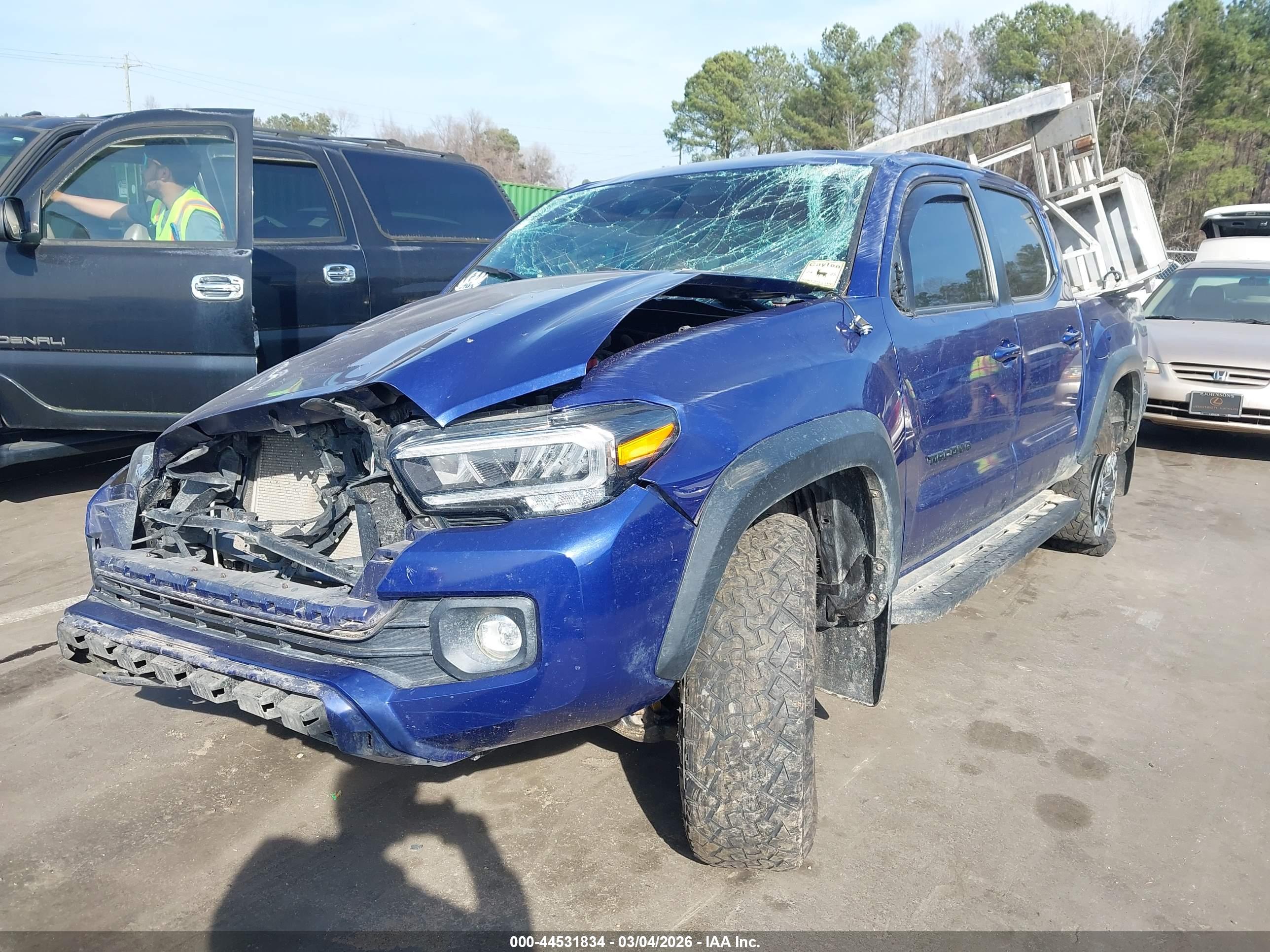 TOYOTA TACOMA image 2