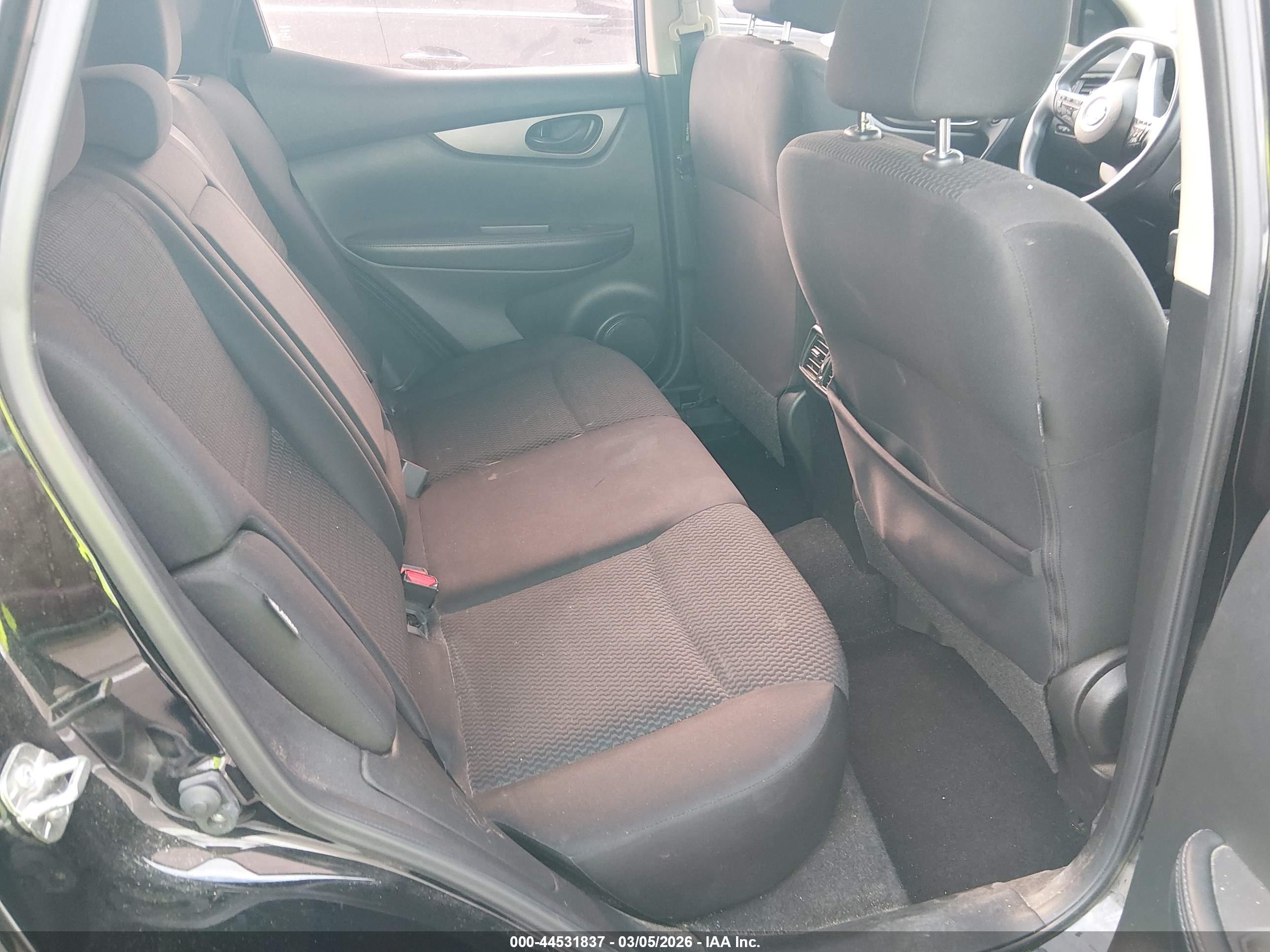 NISSAN ROGUE image 8