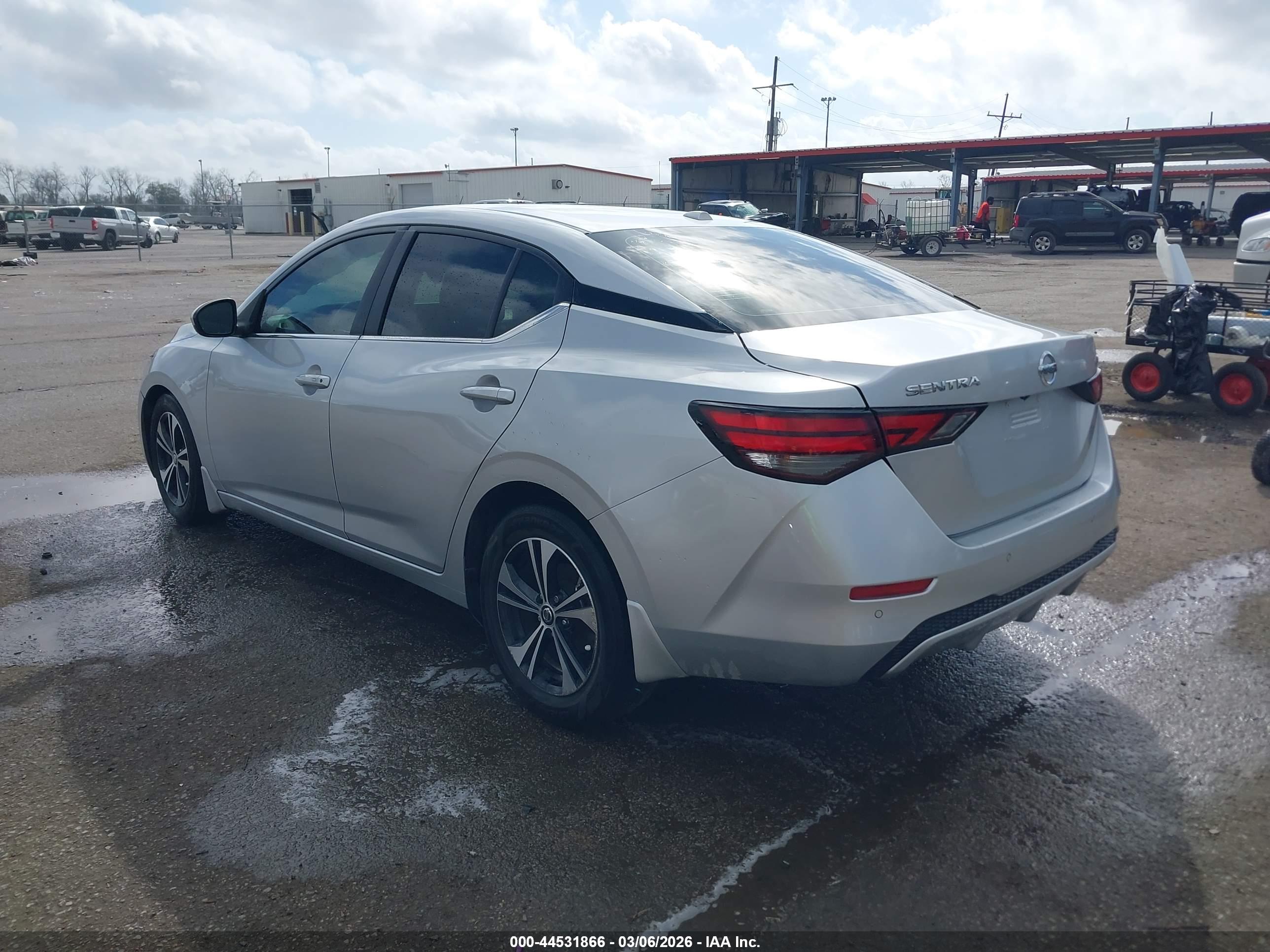 NISSAN SENTRA image 3