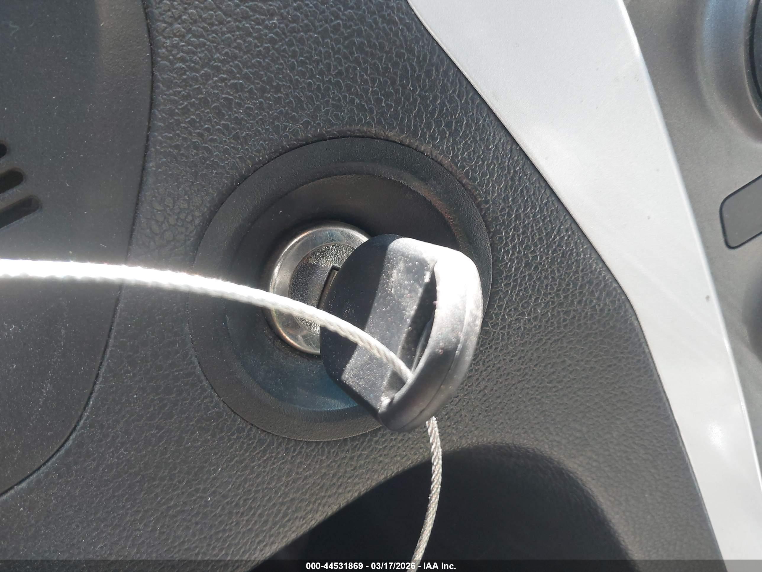 FORD EXPLORER image 11