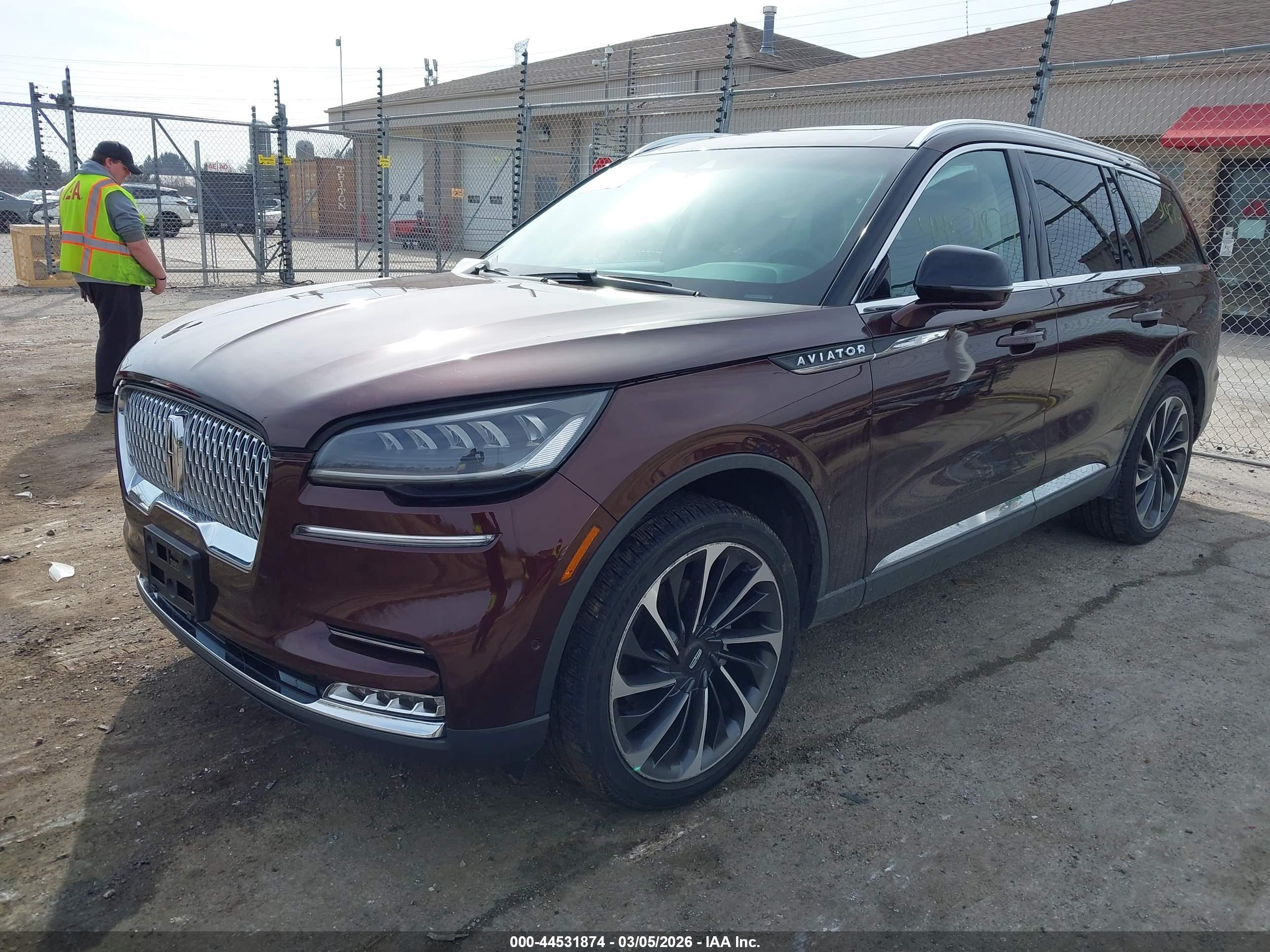 LINCOLN AVIATOR image 2