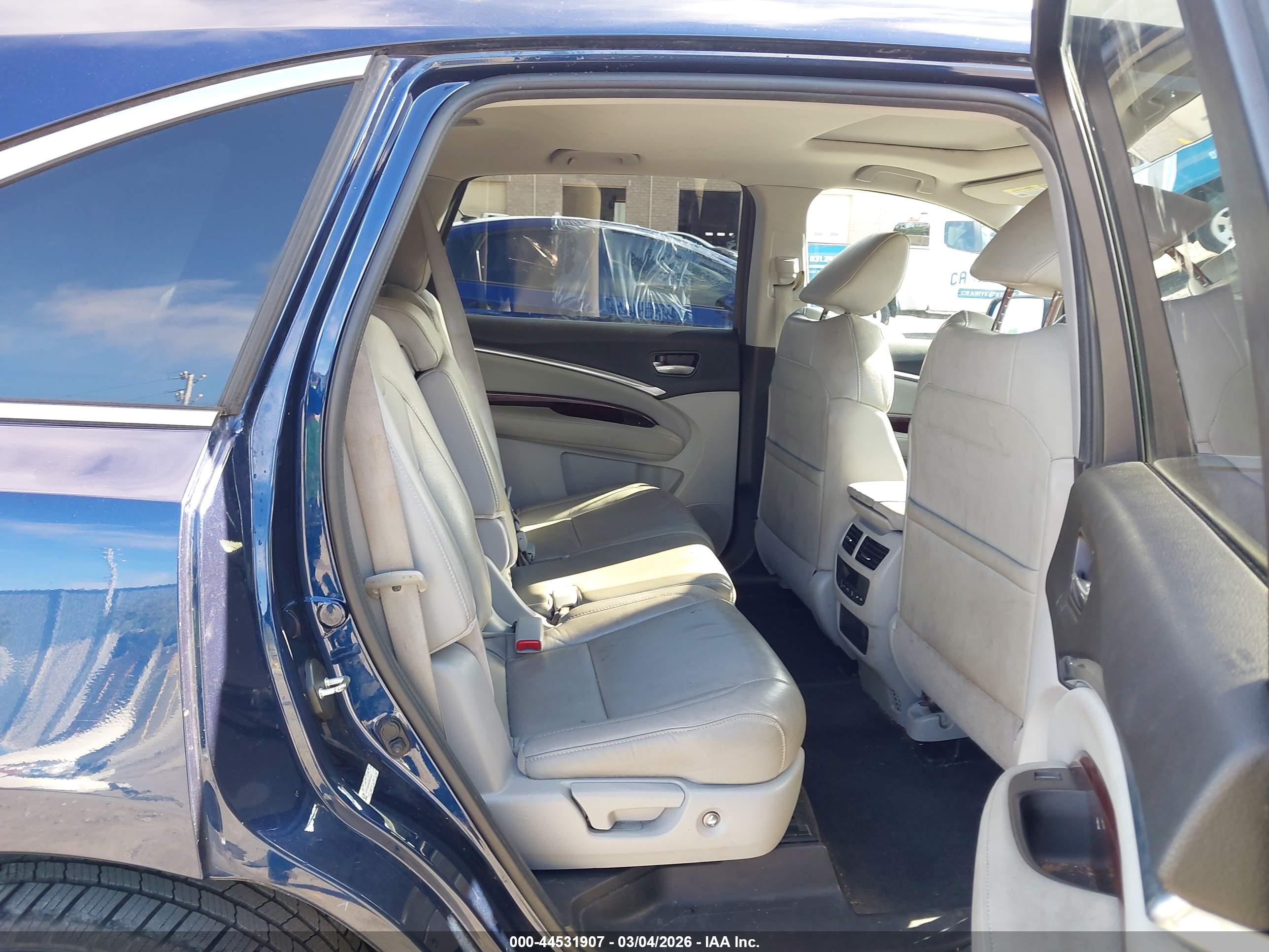 ACURA MDX image 8