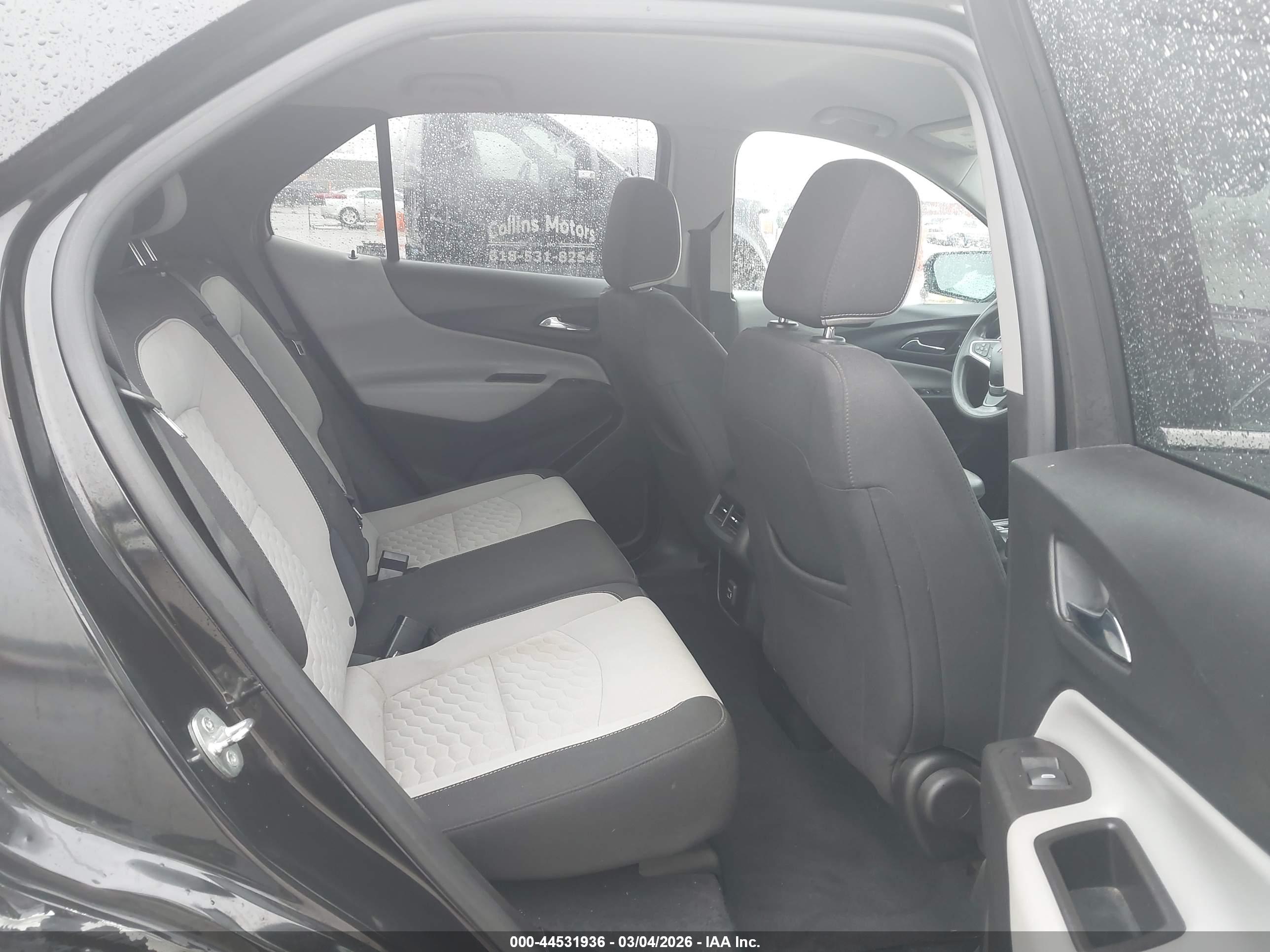 CHEVROLET EQUINOX image 8
