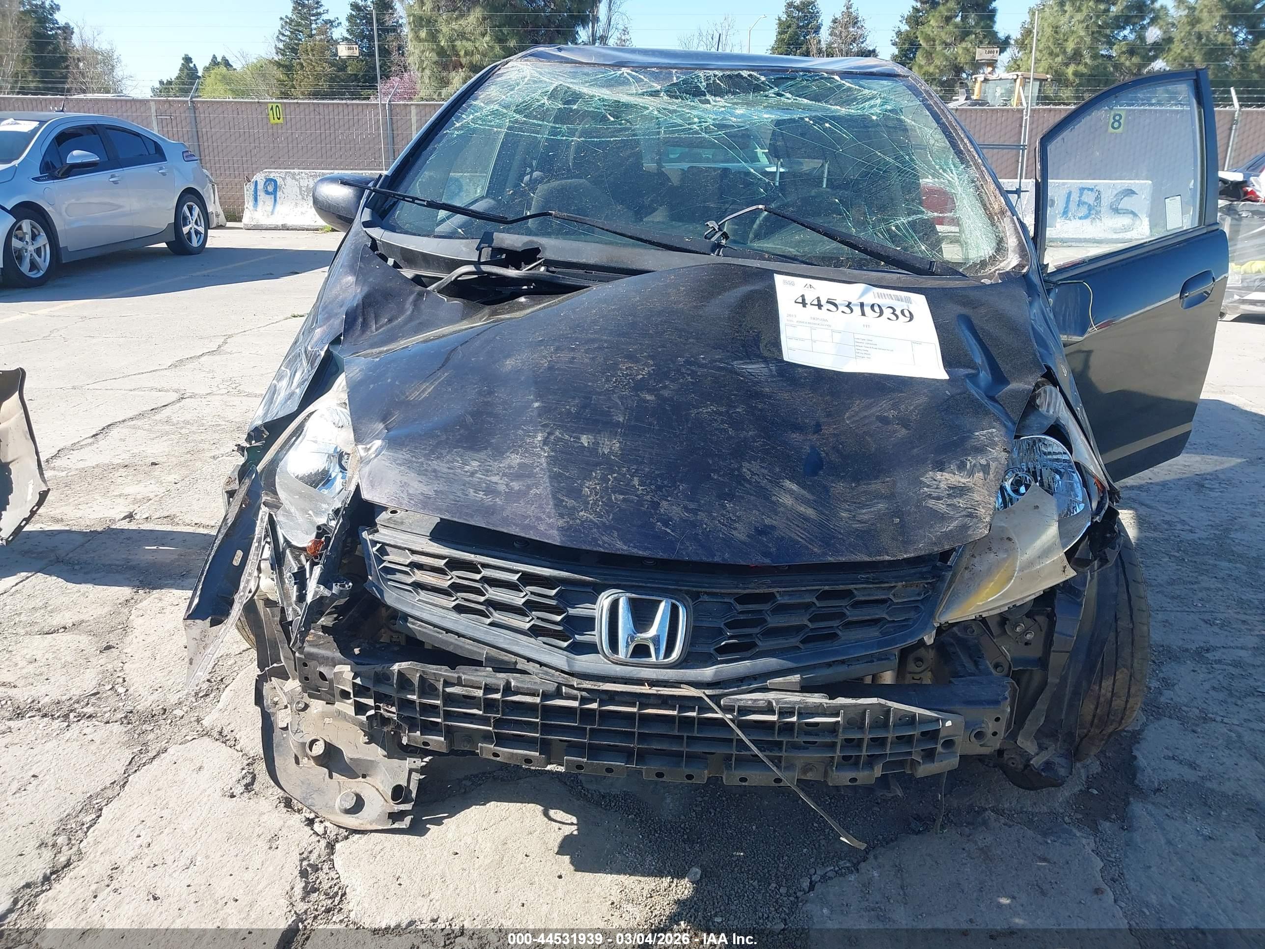 HONDA FIT image 6
