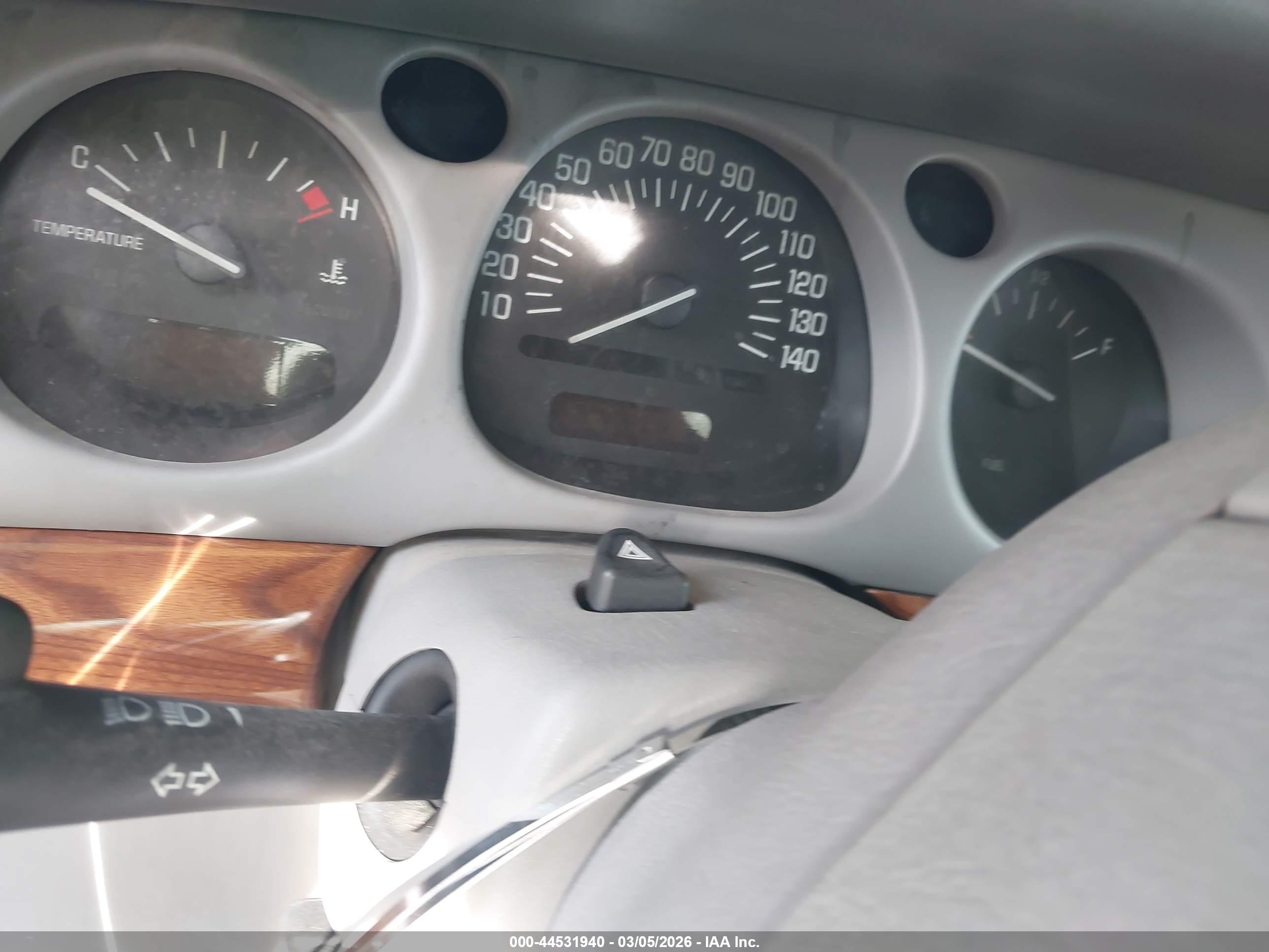 BUICK LESABRE image 7