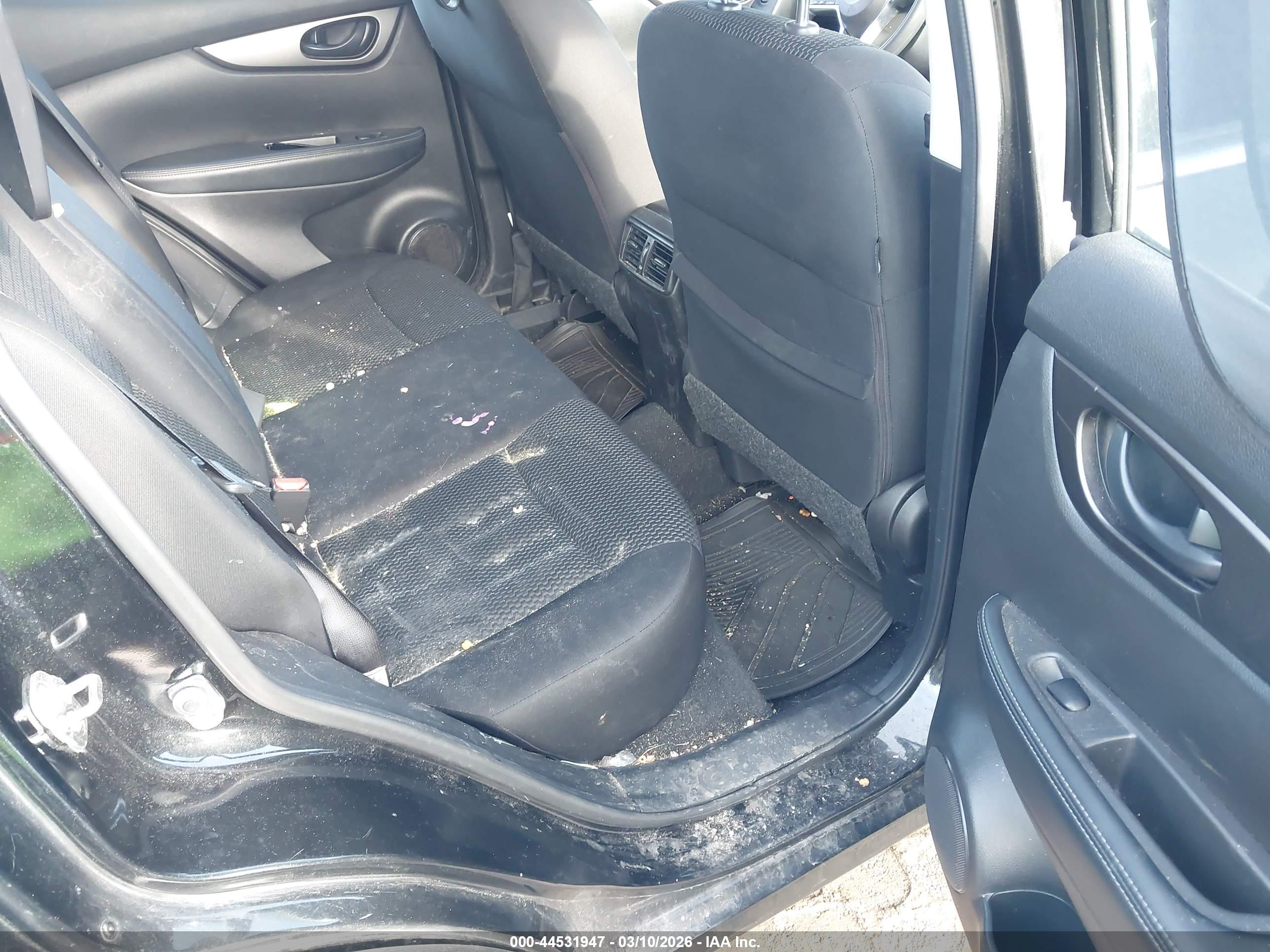 NISSAN ROGUE image 8