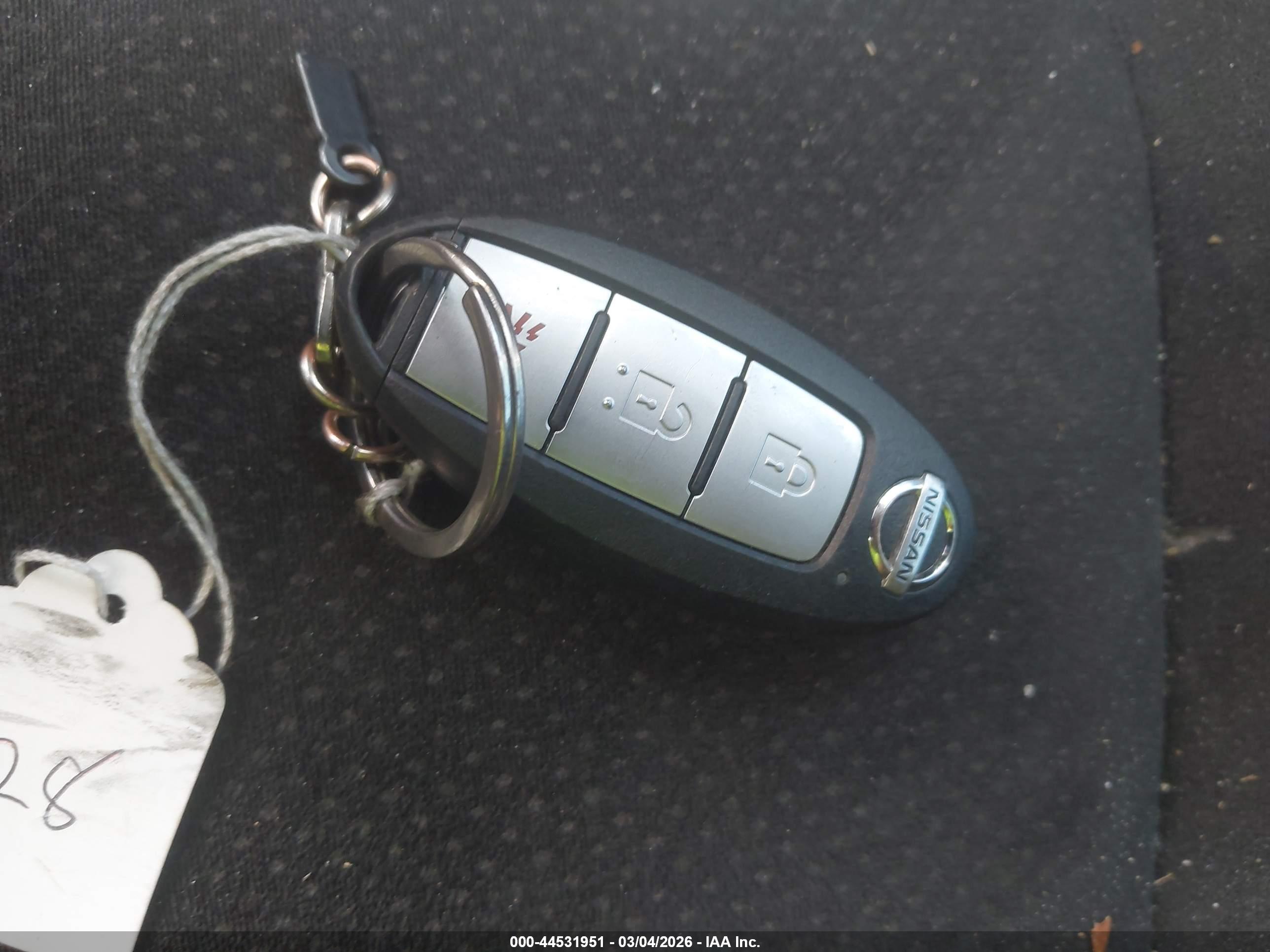 NISSAN MURANO image 11