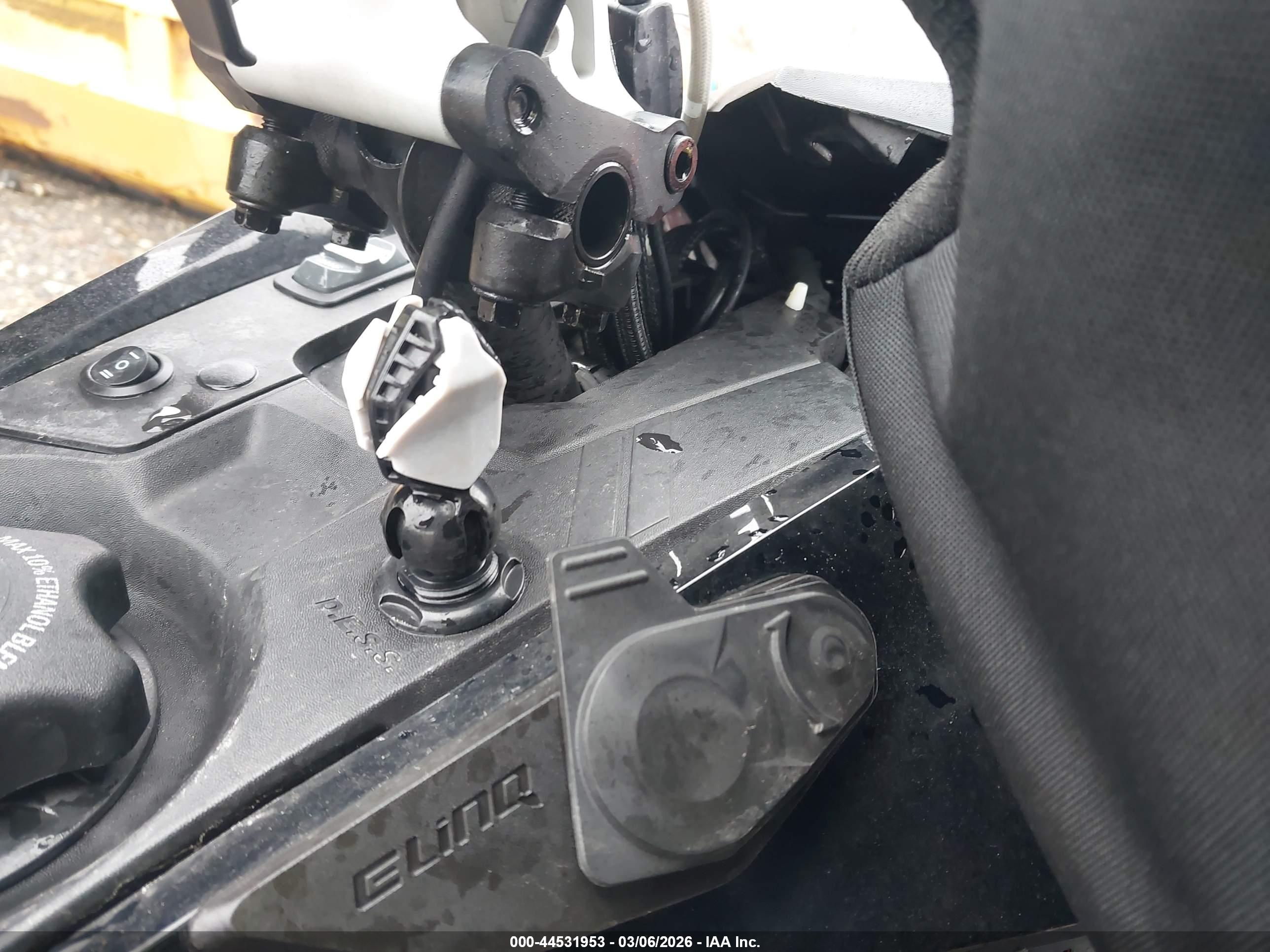 SKI-DOO MX image 11