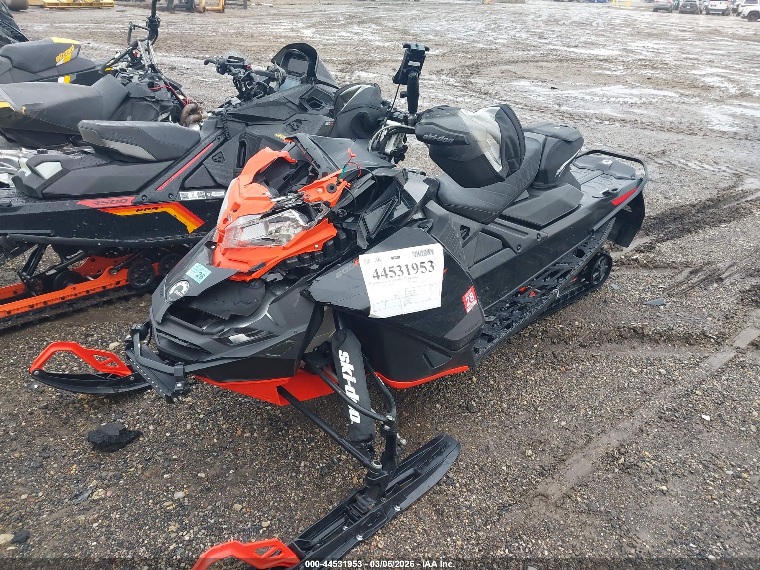 SKI-DOO MX image 2