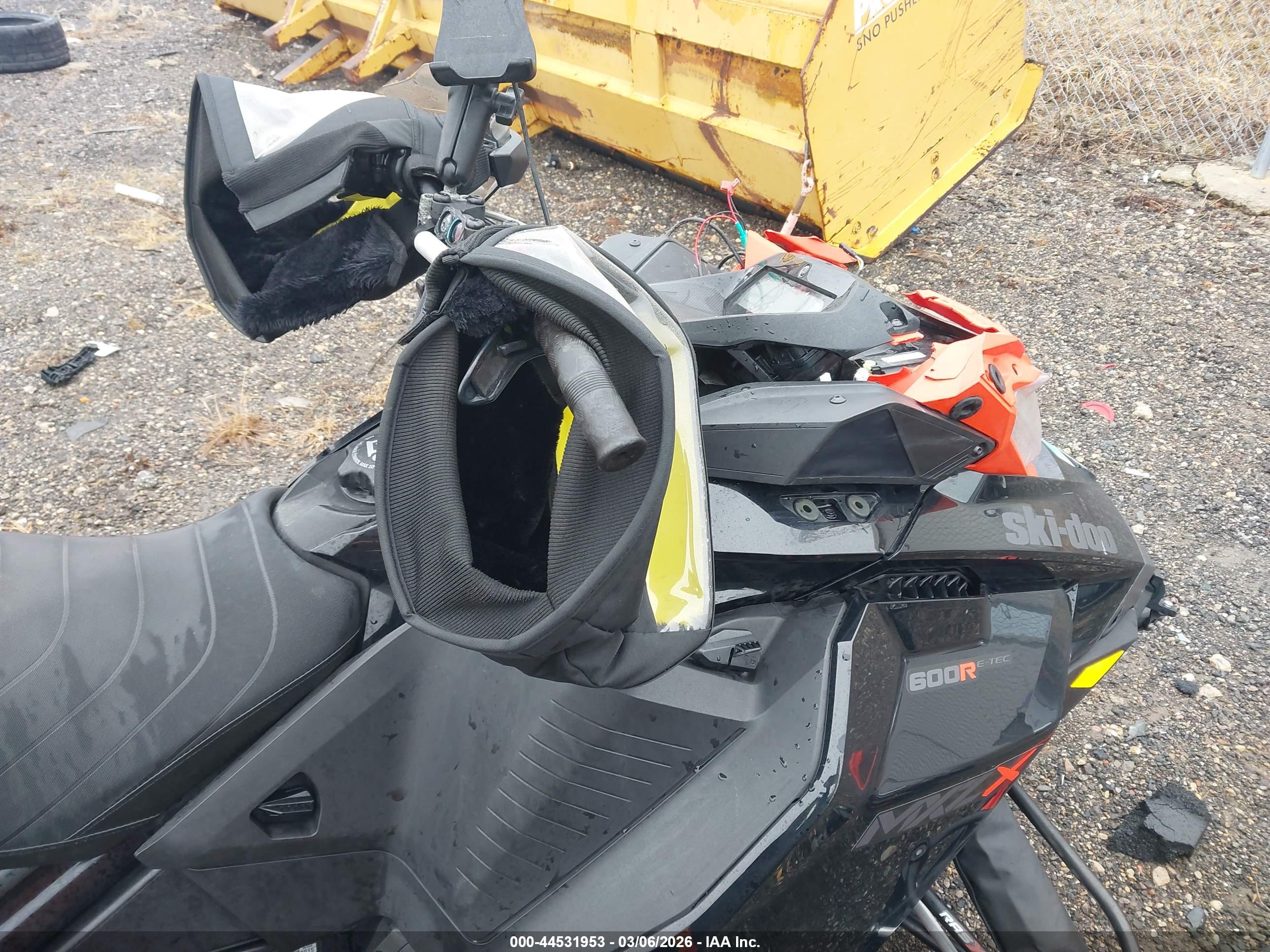 SKI-DOO MX image 5