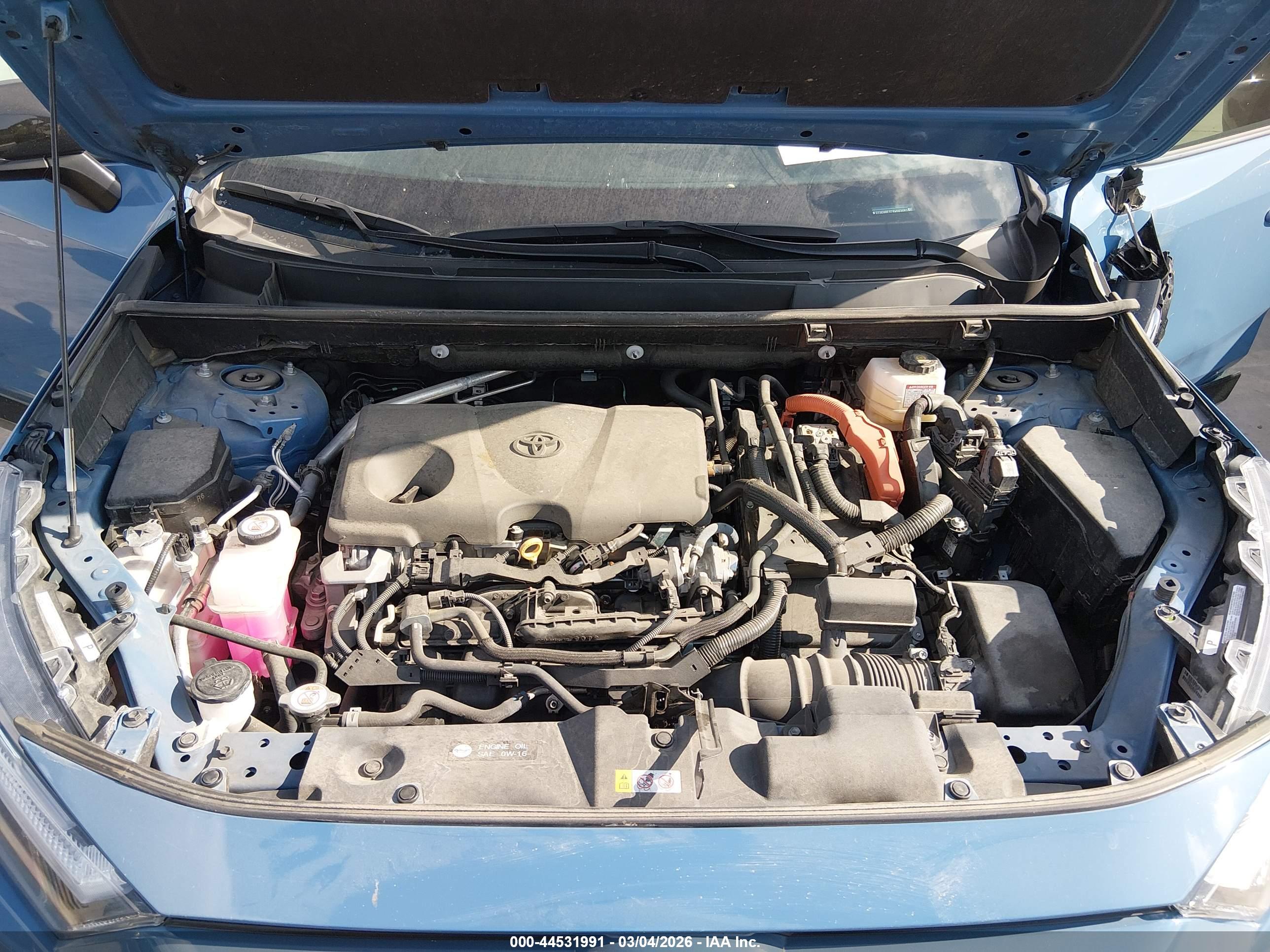 TOYOTA RAV4 image 10