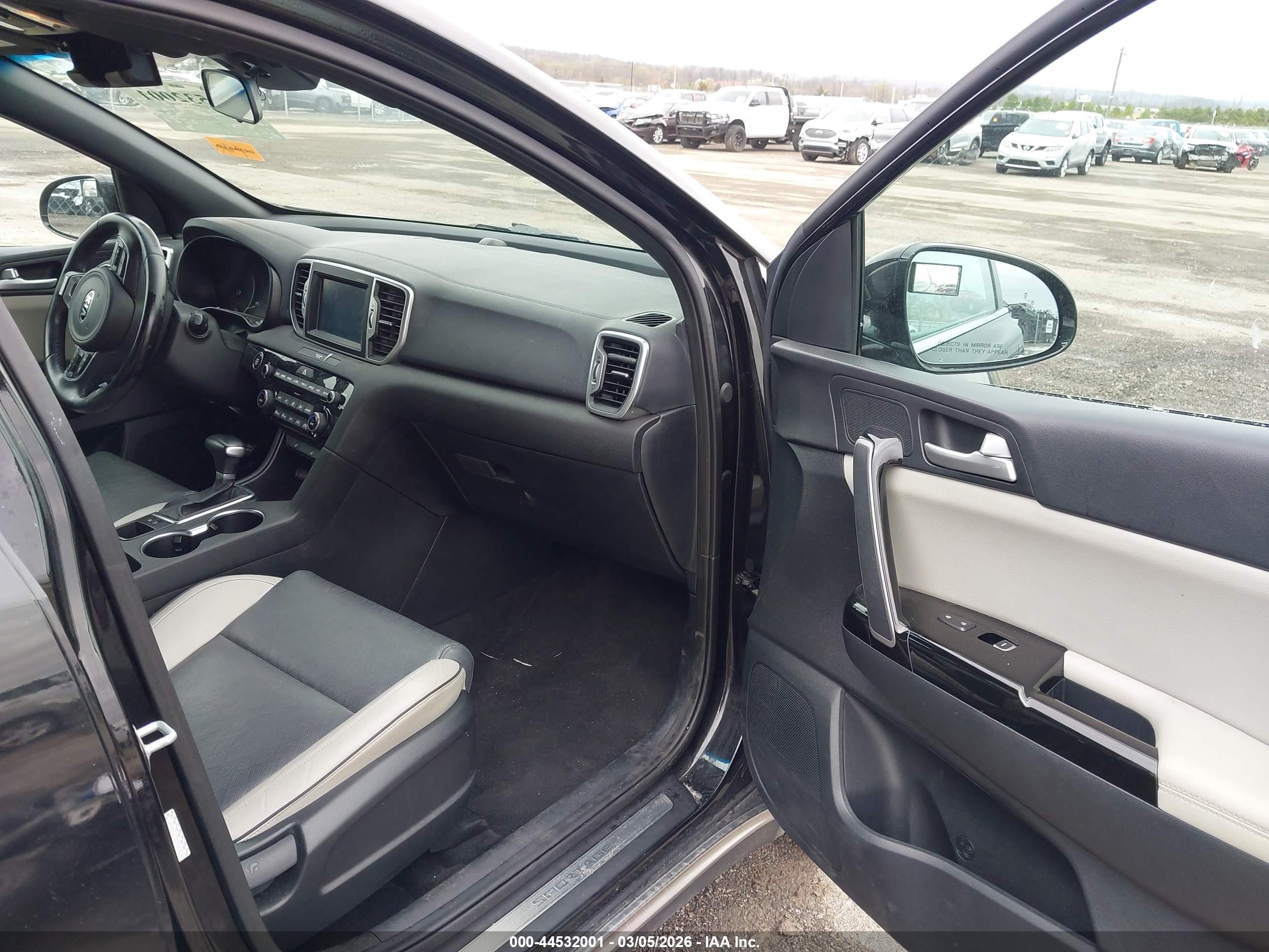 KIA SPORTAGE image 5