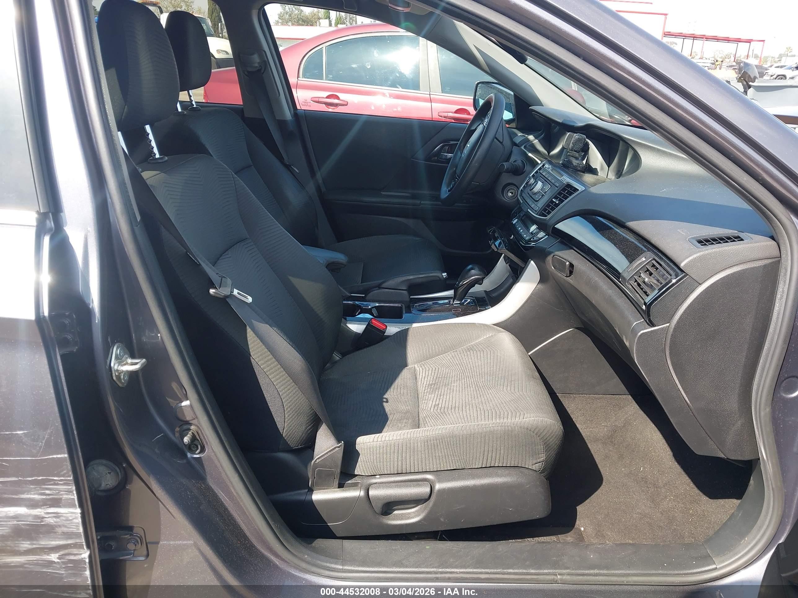 HONDA ACCORD image 5