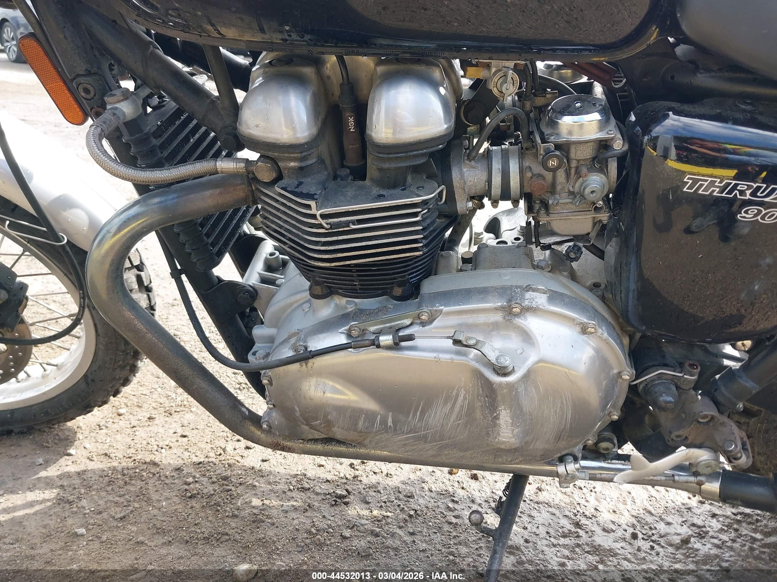 TRIUMPH MOTORCYCLE image 9