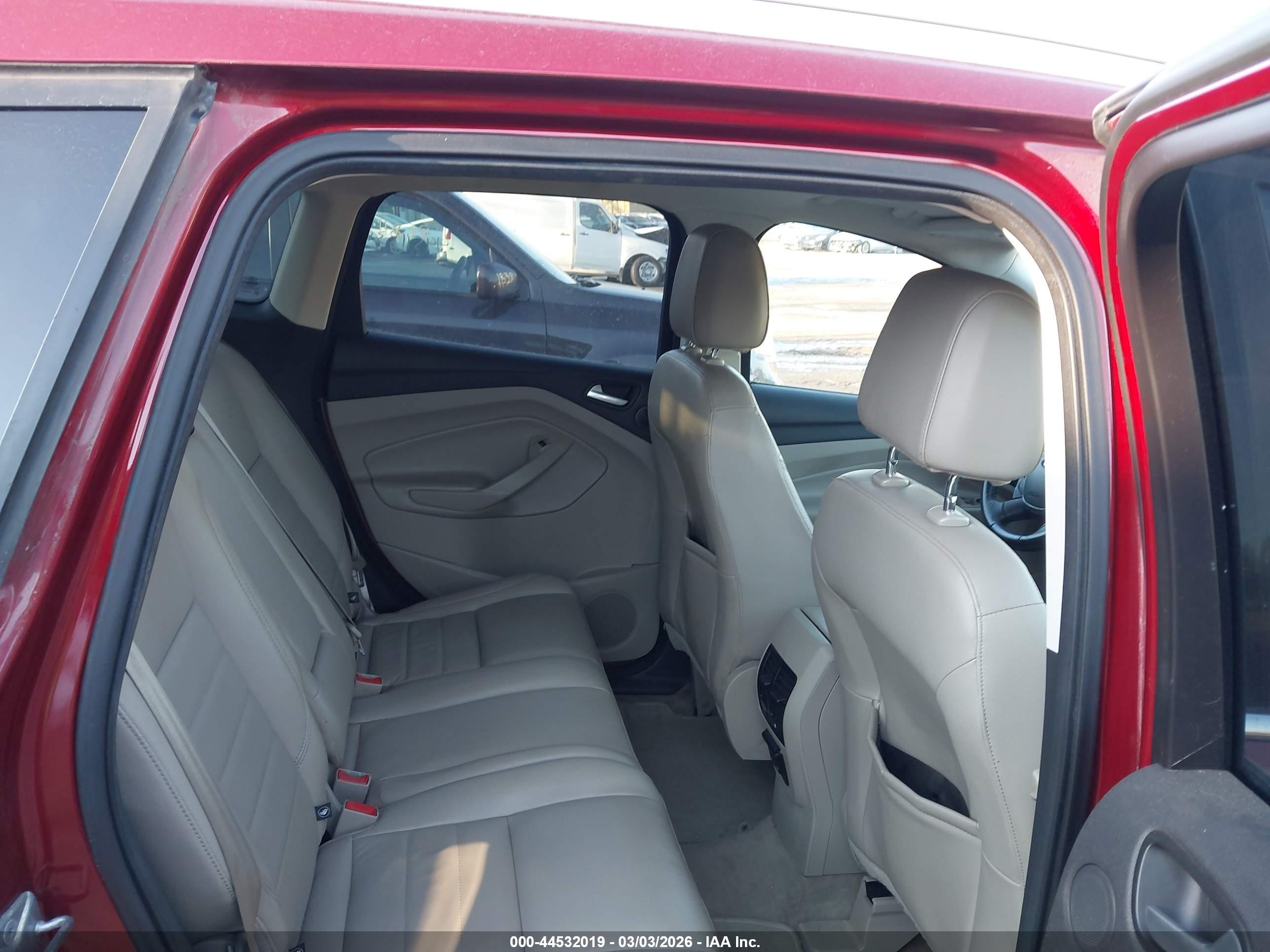 FORD ESCAPE image 8