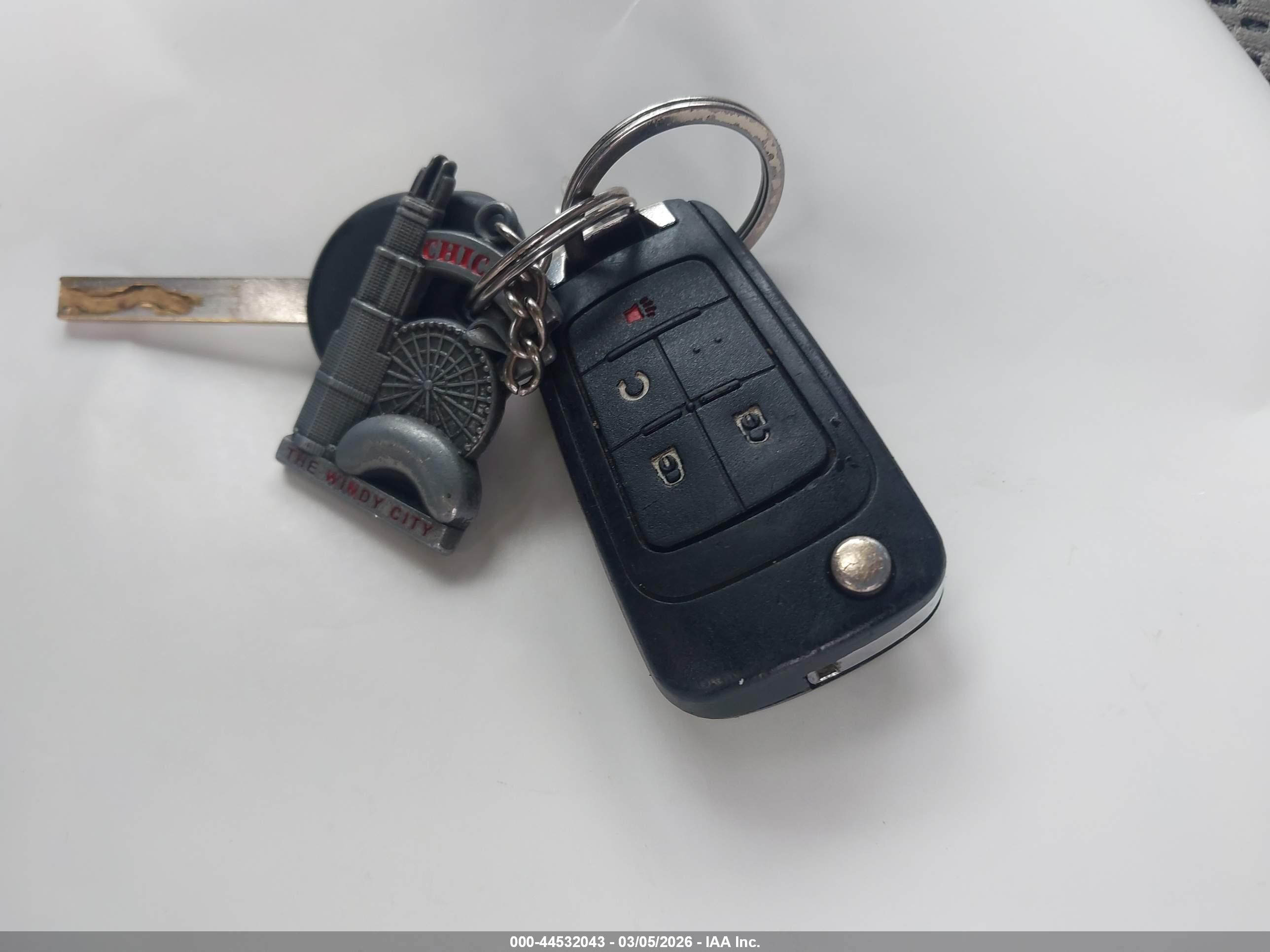 CHEVROLET EQUINOX image 11