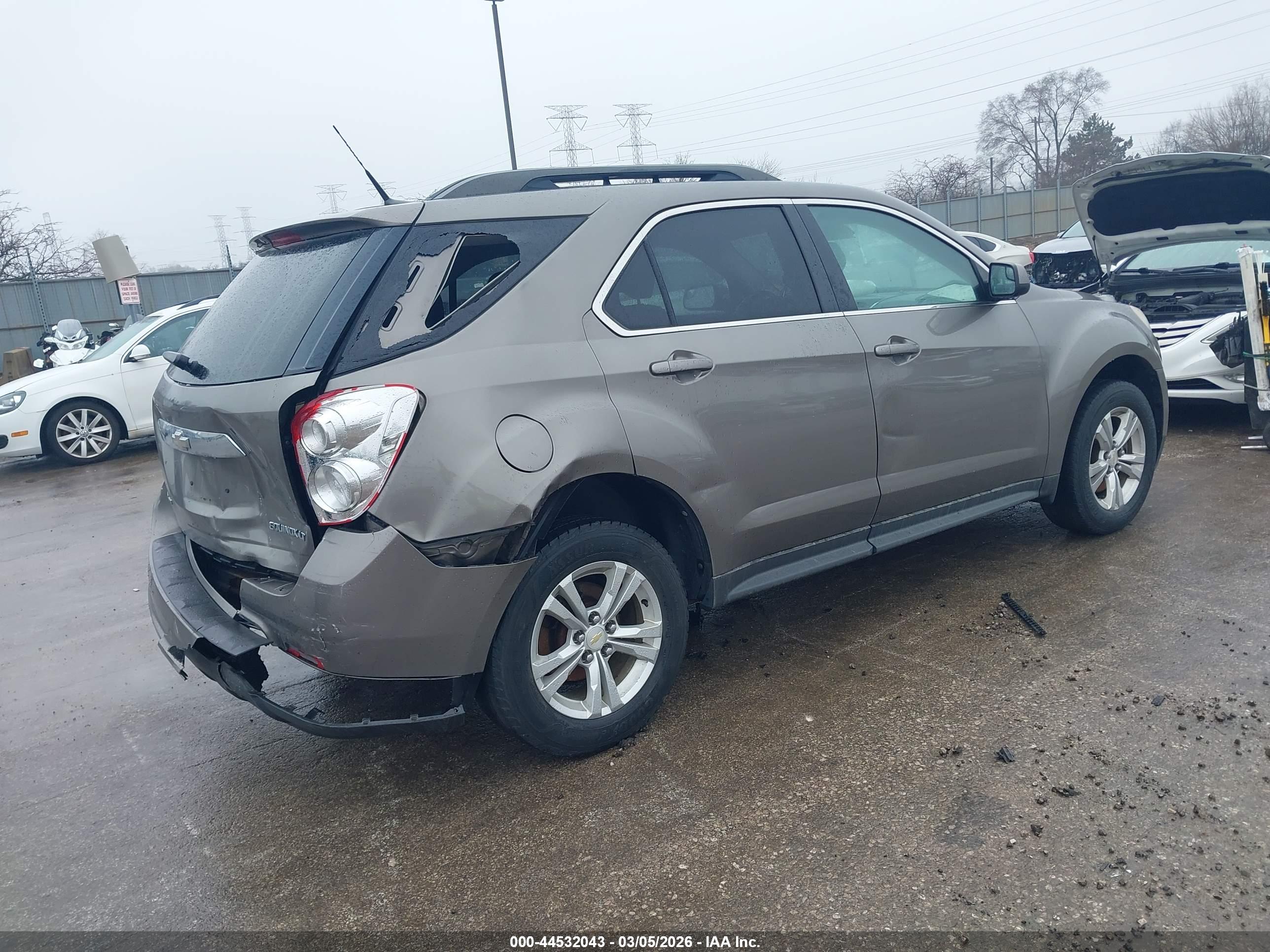 CHEVROLET EQUINOX image 4