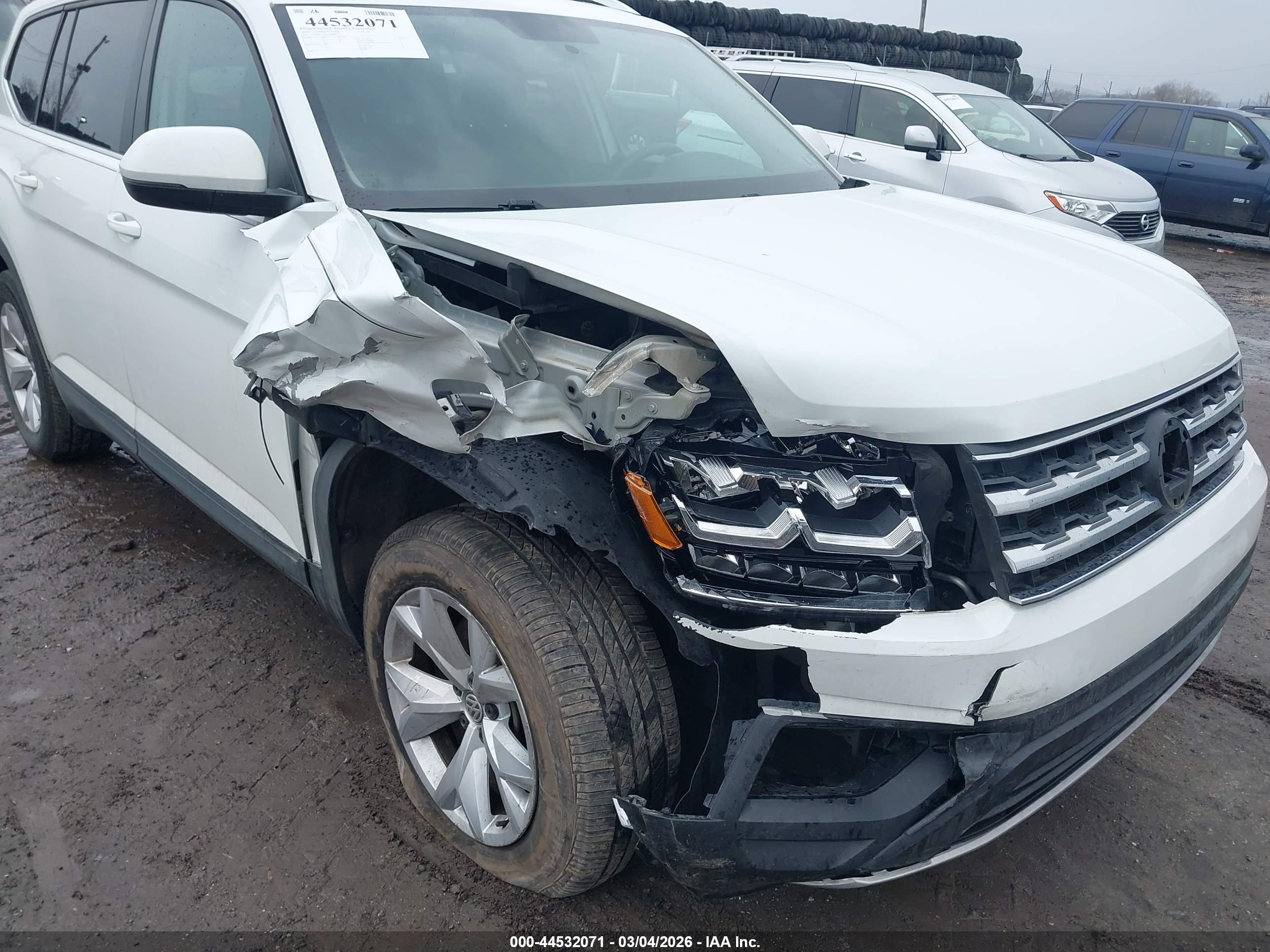 VOLKSWAGEN ATLAS image 6