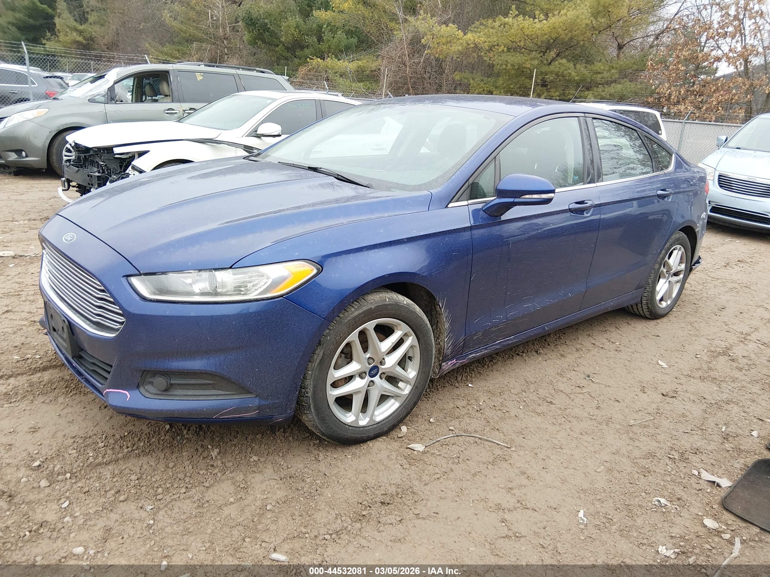 FORD FUSION image 2