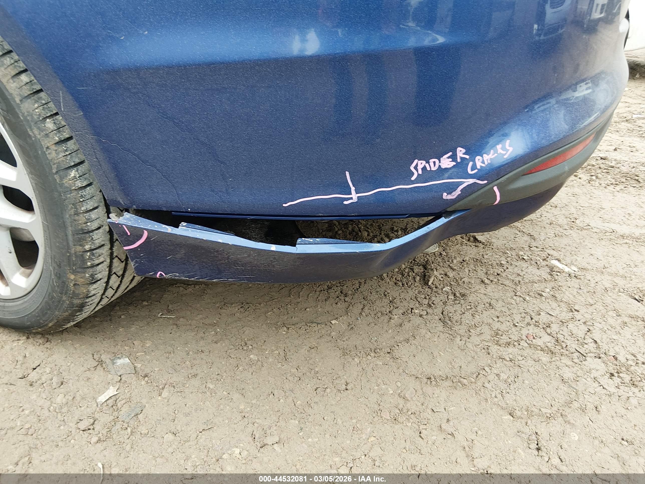 FORD FUSION image 6